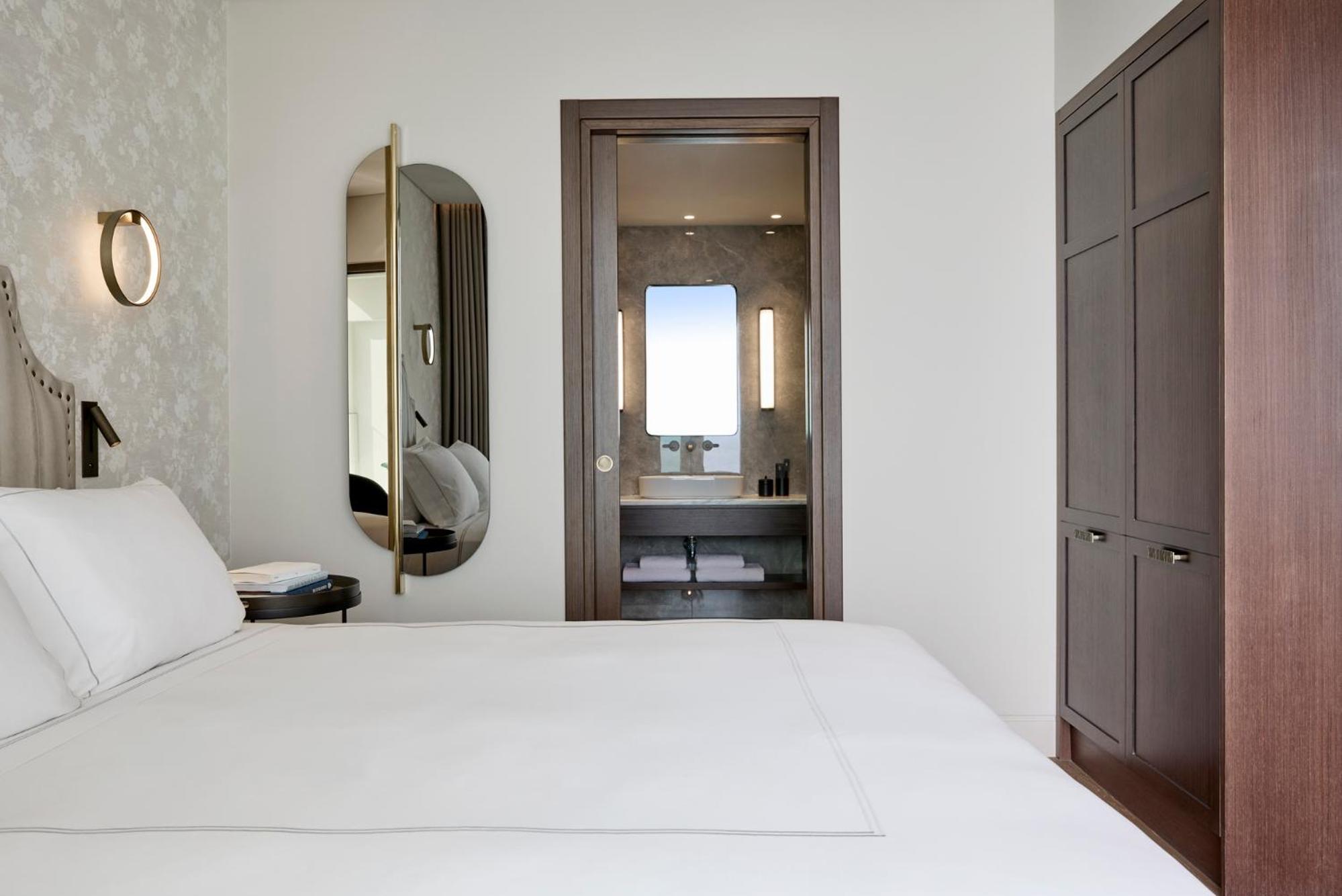 Olympos Suite Sea Front with Balcony - Photo 6