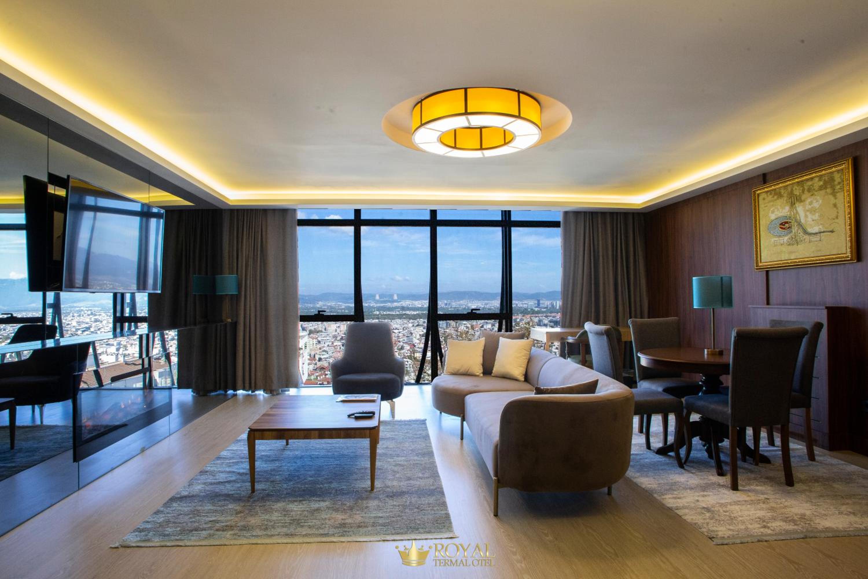 King Suite - Photo 1