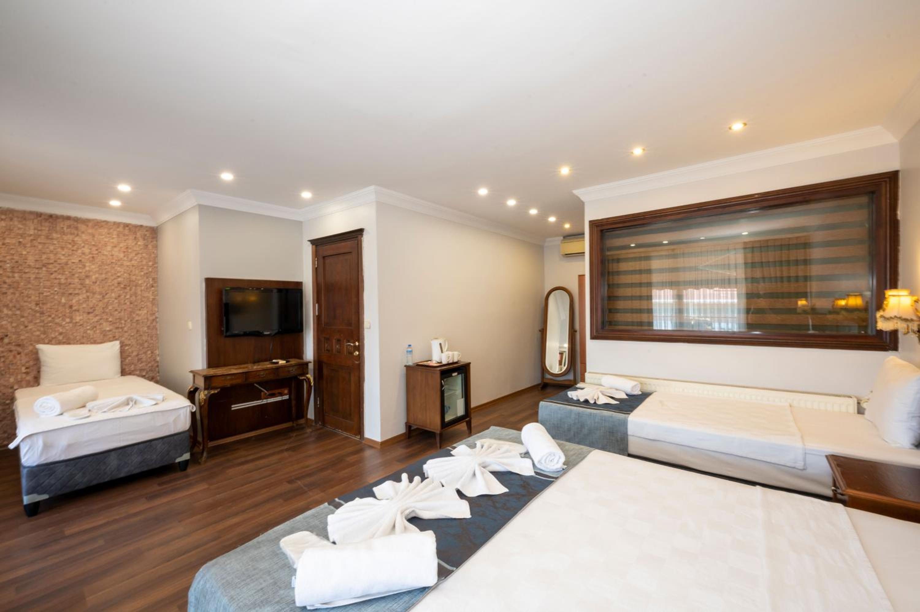 Family Room with Sea View photo 1