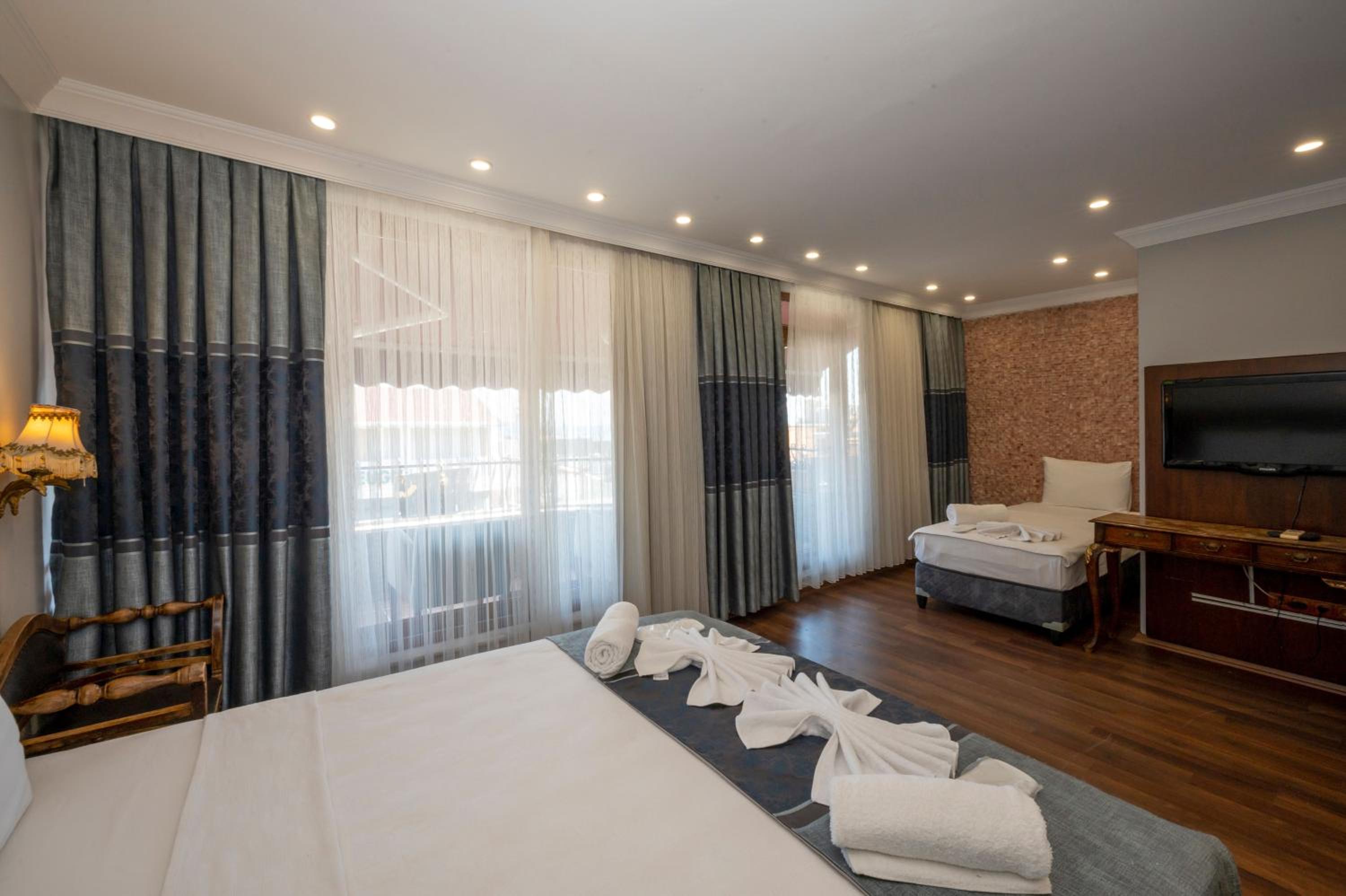 Family Room with Sea View photo 2