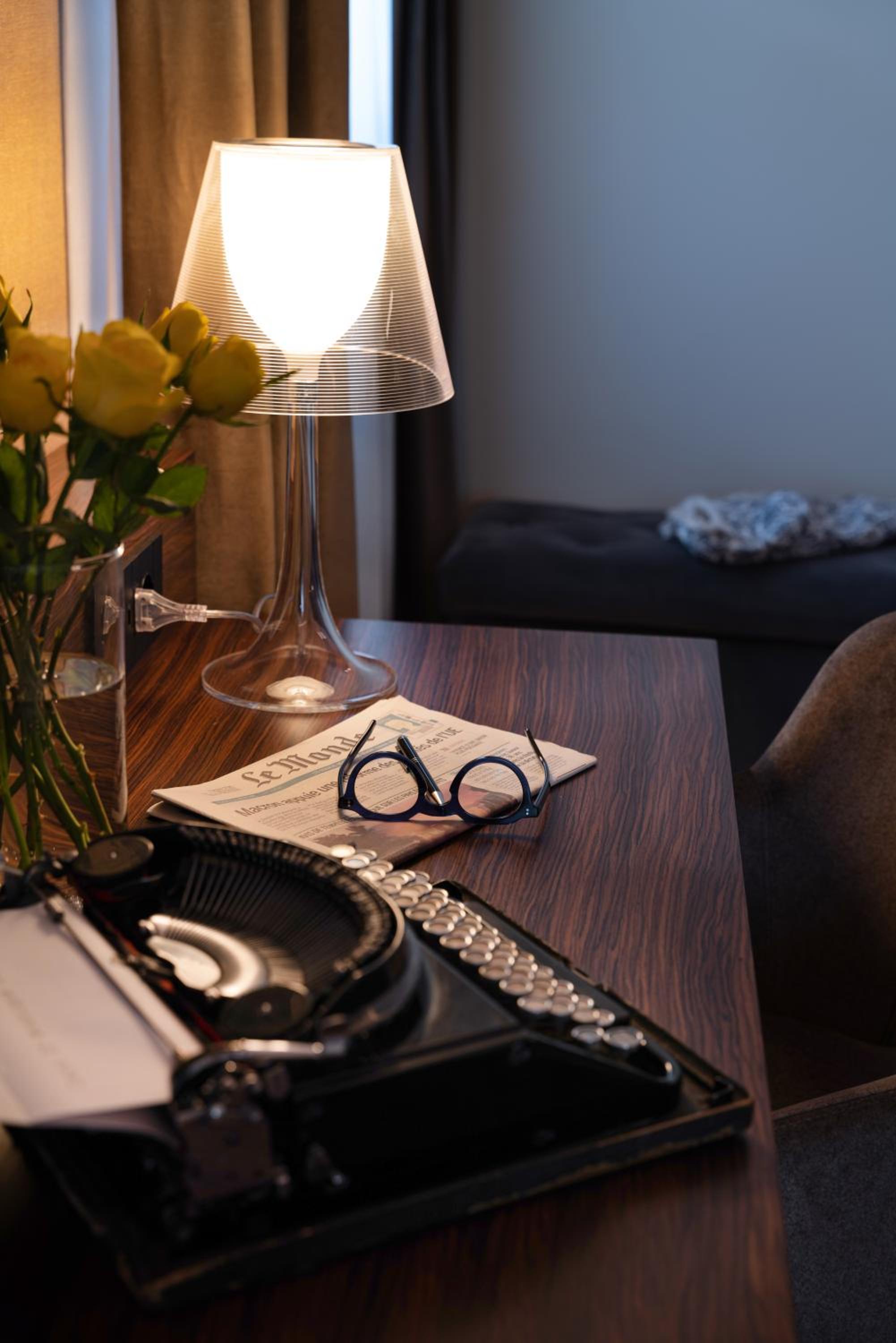 Deluxe Junior Suite - Photo 22