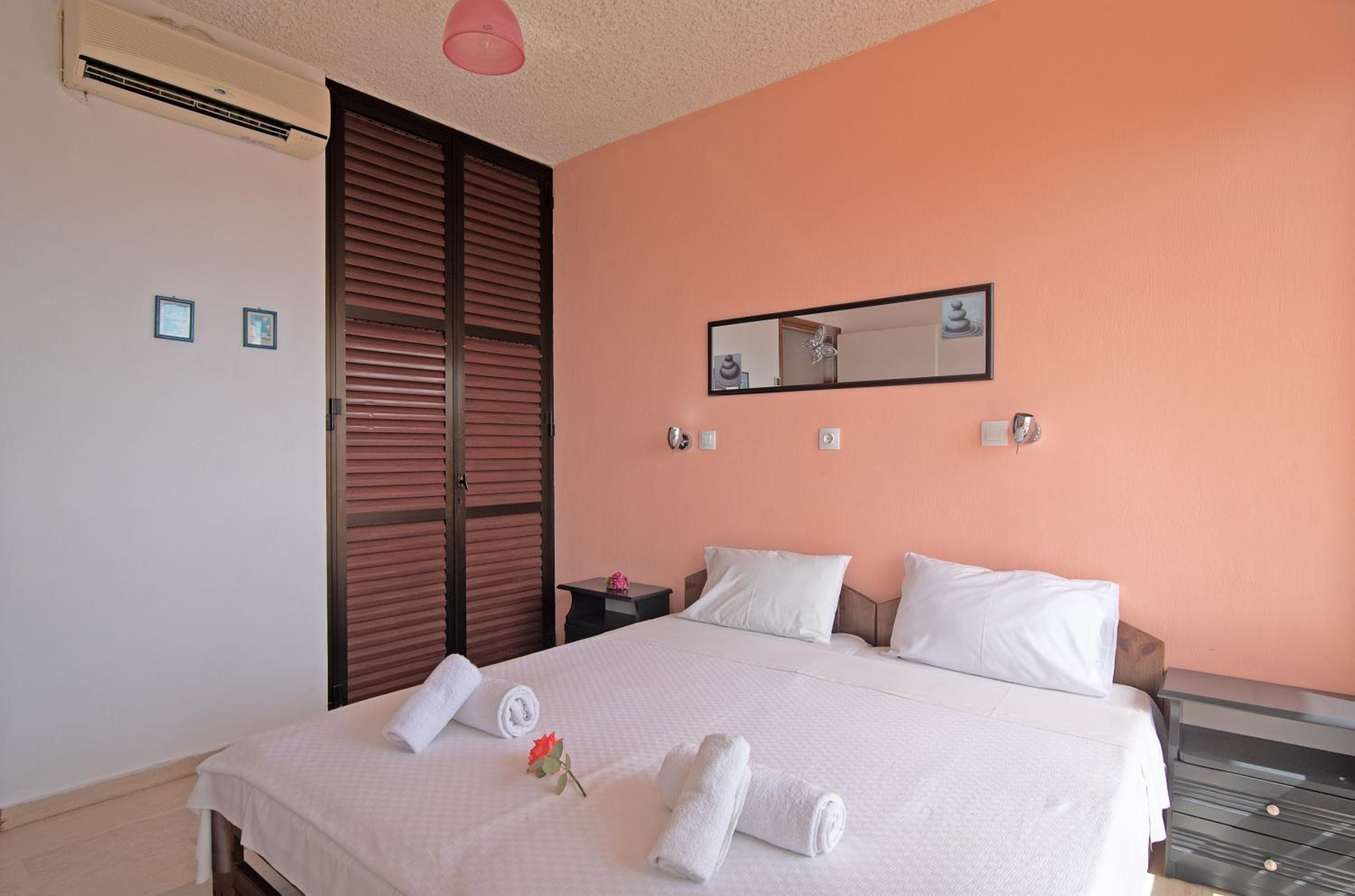 Superior One-Bedroom Apartment with Balcony - Photo 14
