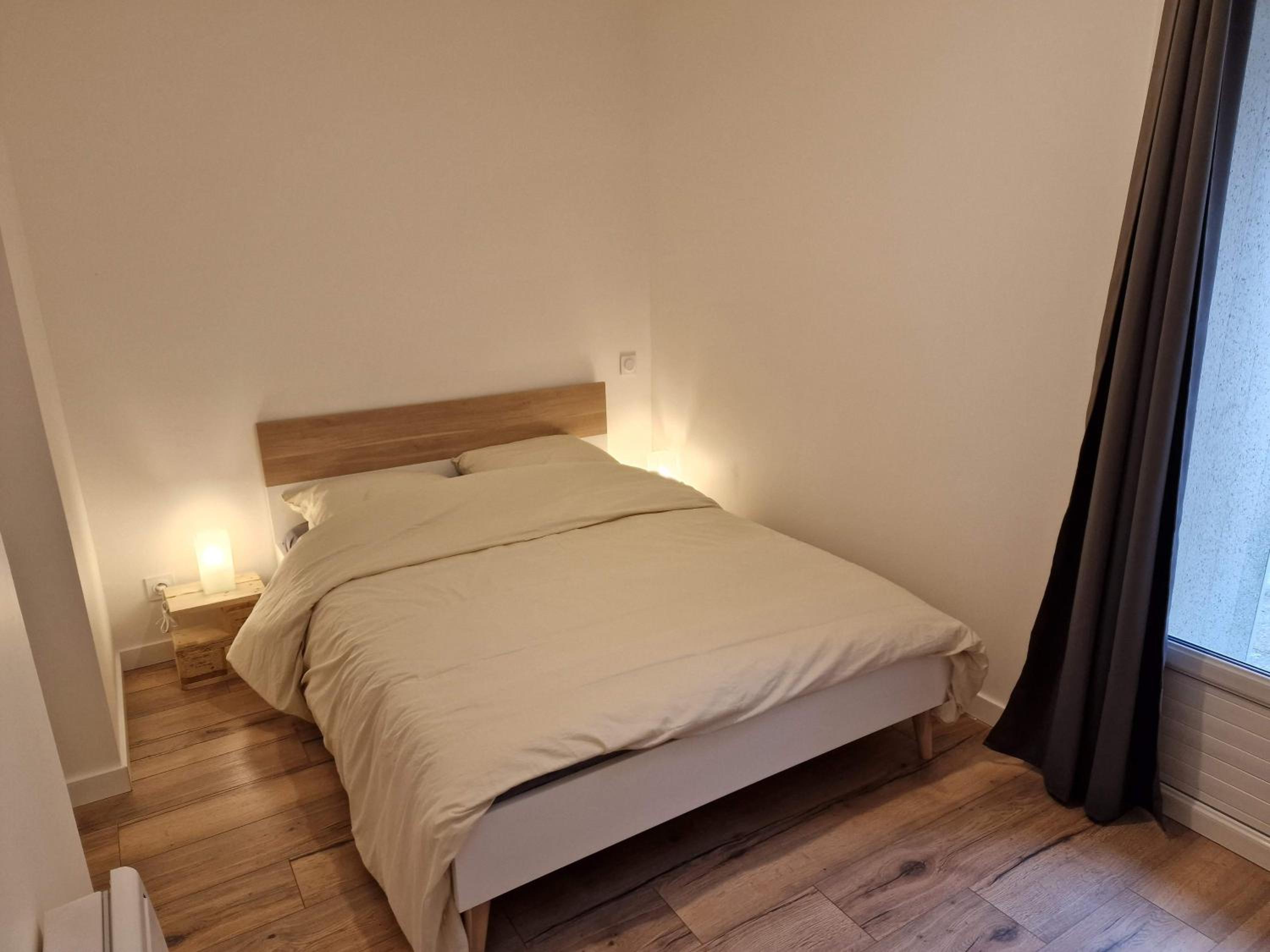 One-Bedroom Apartment - Photo 5