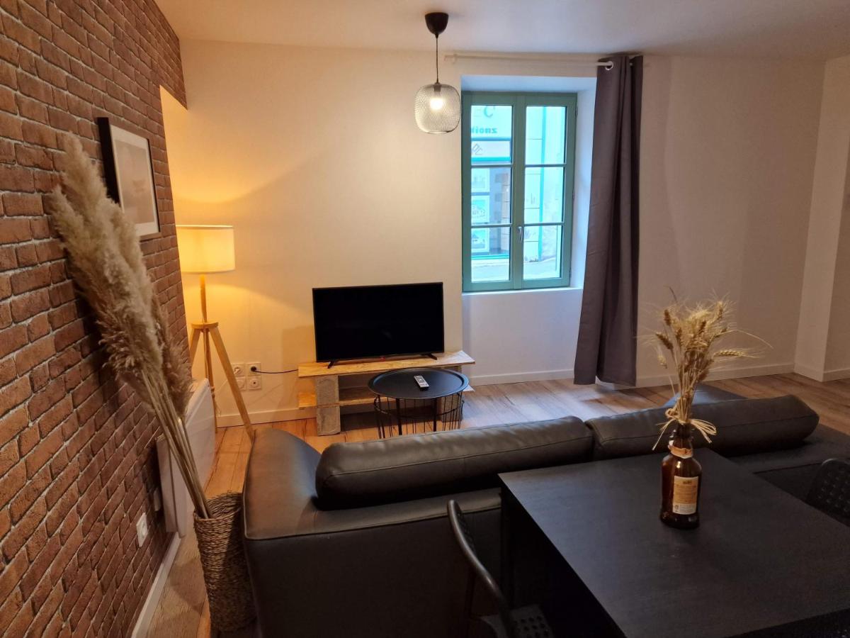 One-Bedroom Apartment - Photo 6