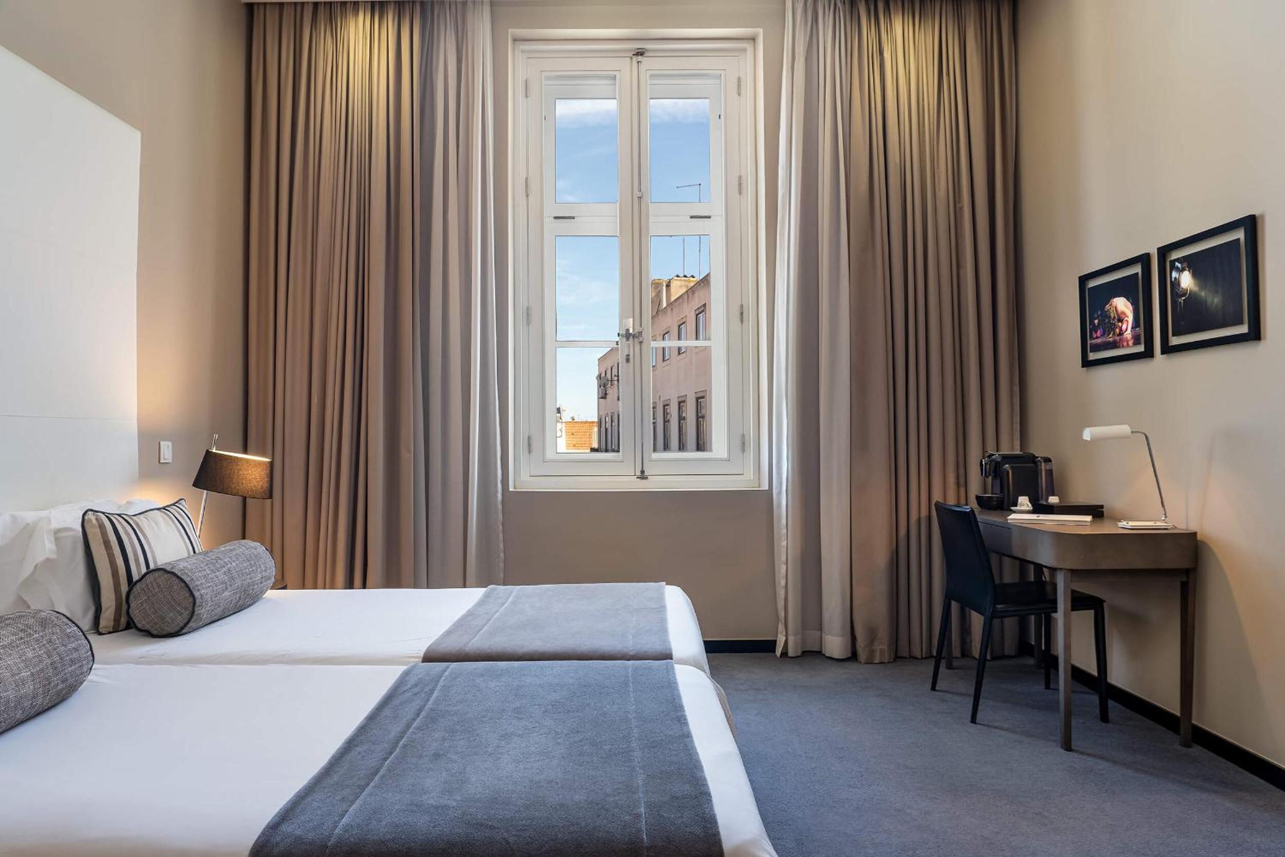 Superior Double or Twin Room - Photo 5