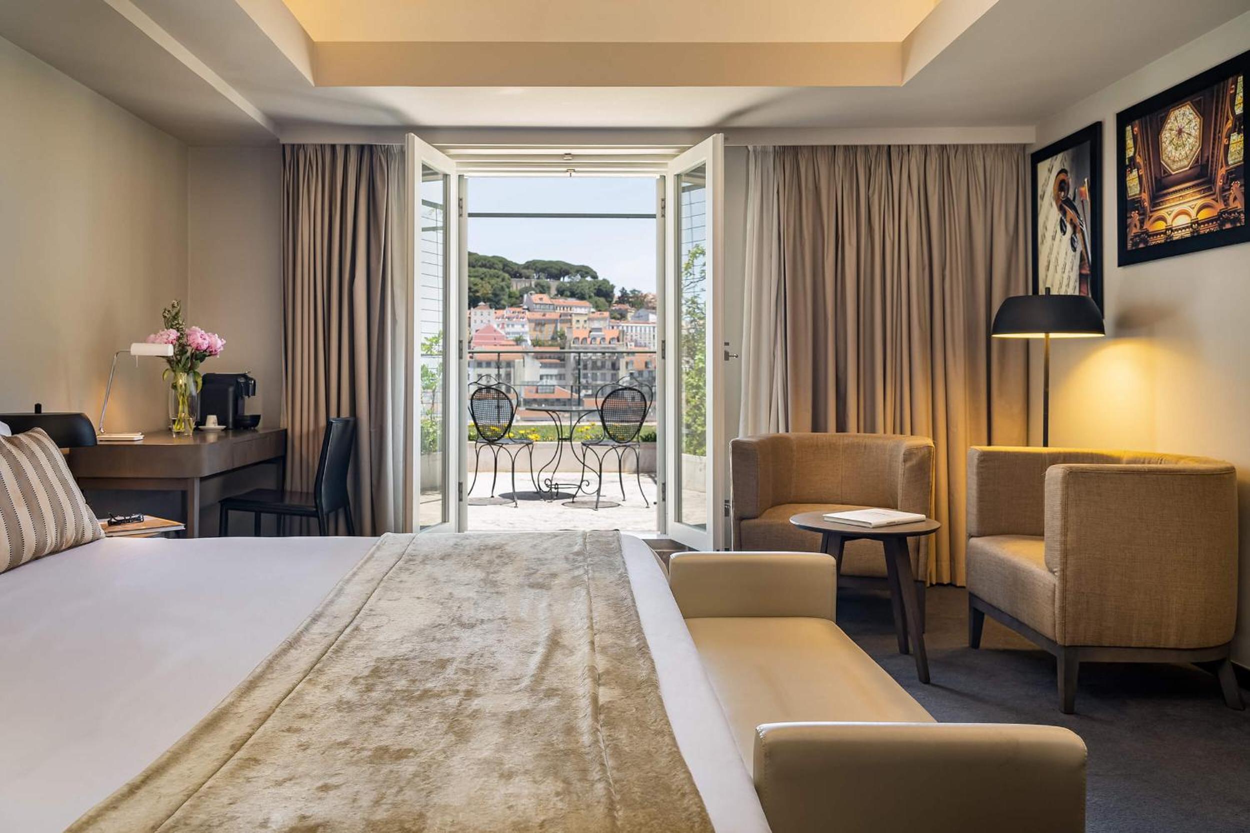 Premium Double or Twin Room with Terrace - Photo 2