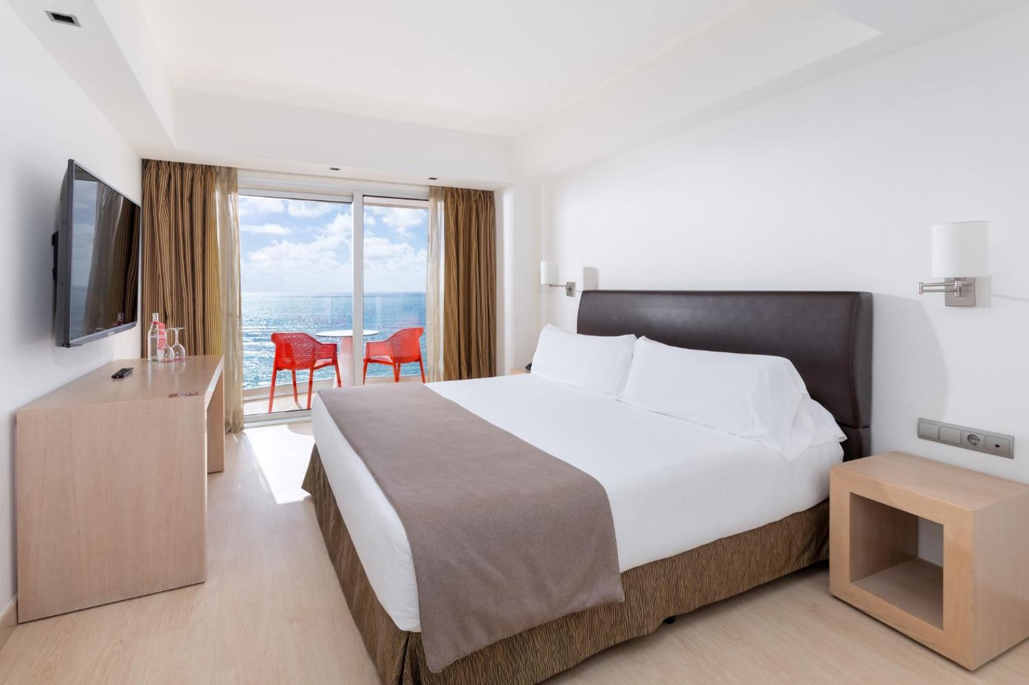 Superior Room Beach View (3 Adults)
