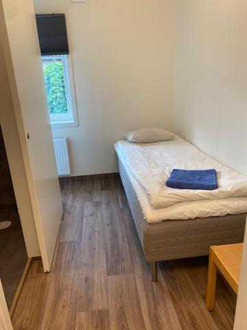 Single Room with Private Bathroom photo 1