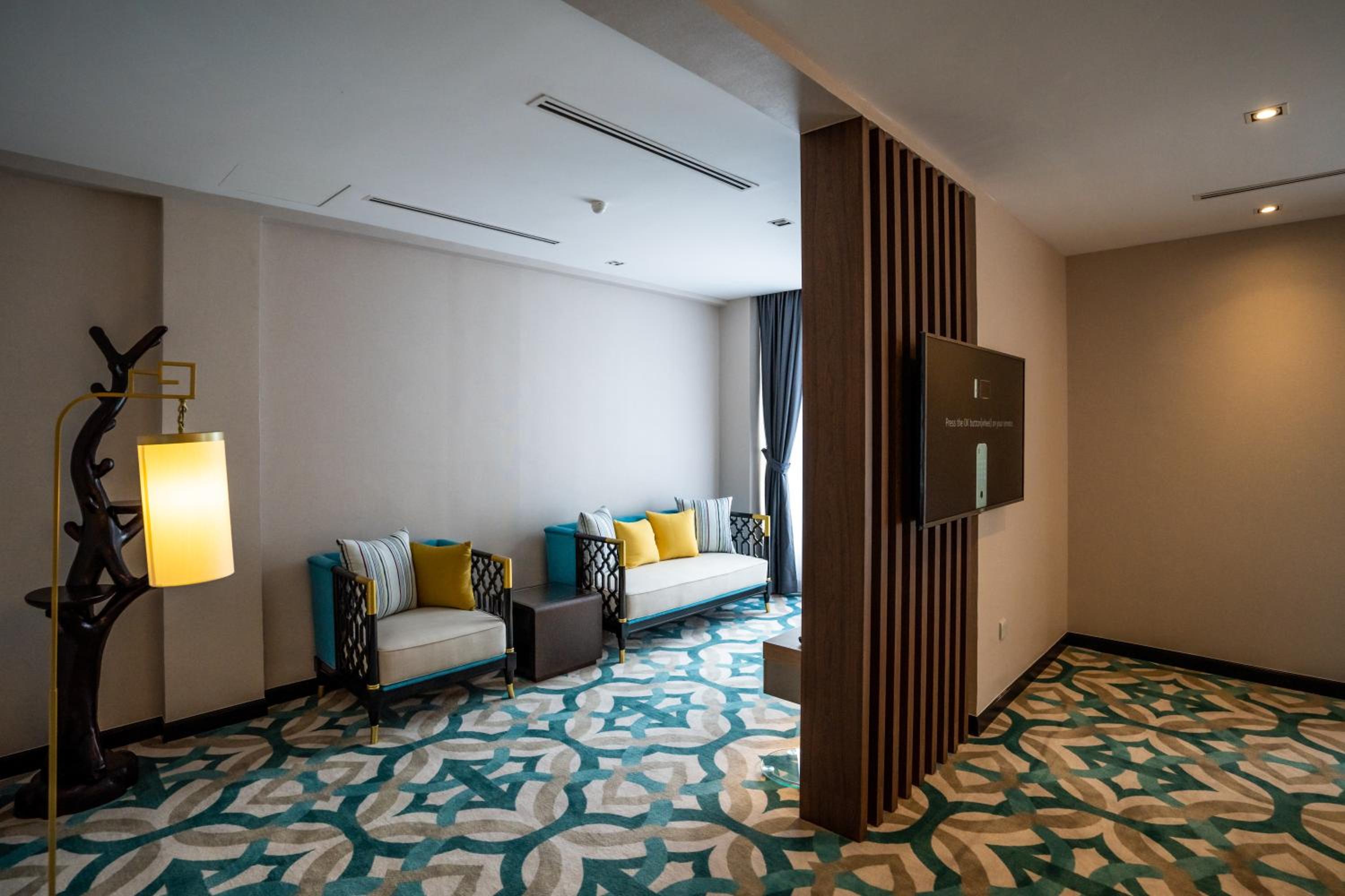 Platinum Suites 3 - Photo 3