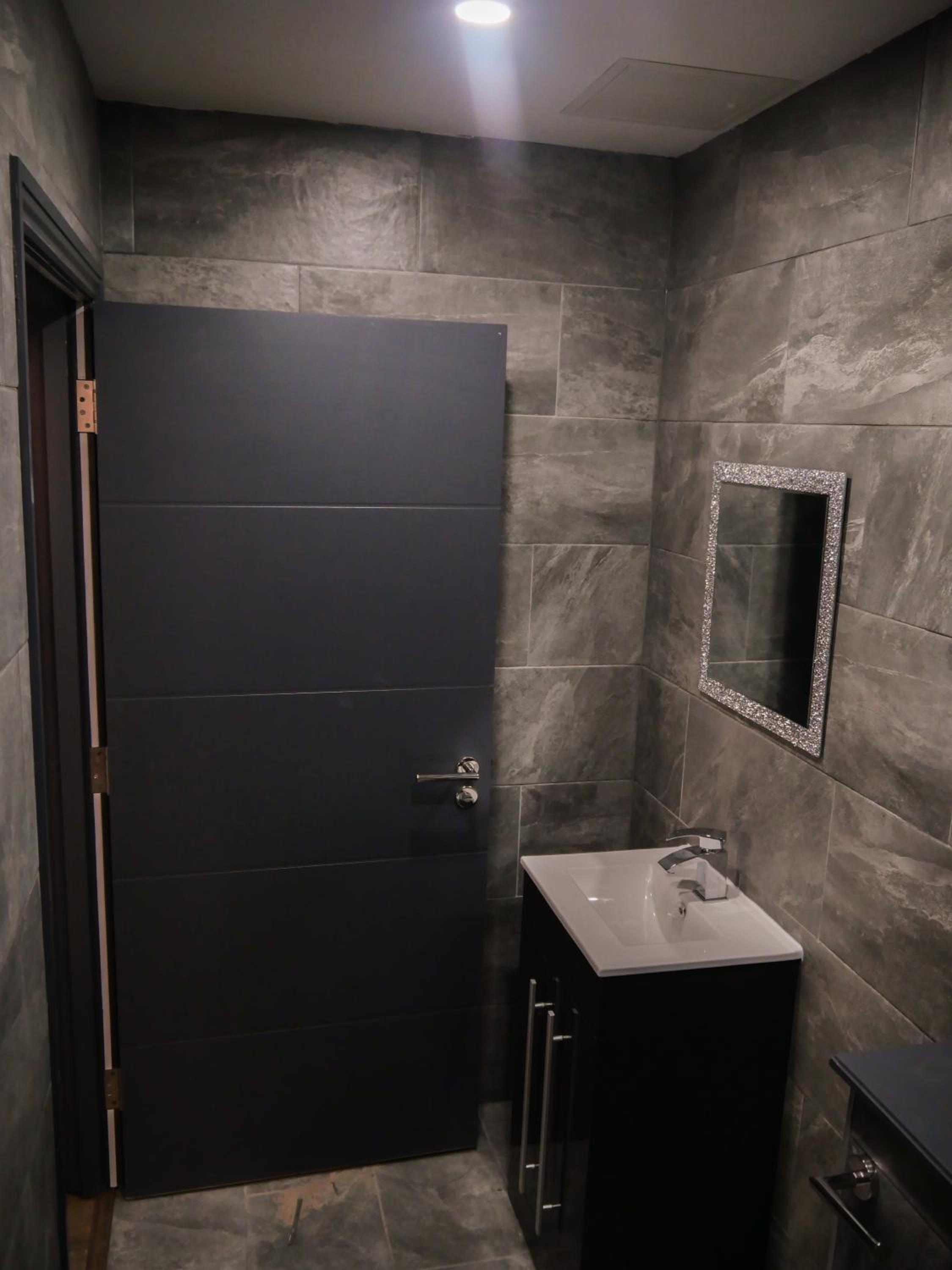 Two-Bedroom Apartment - Photo 11
