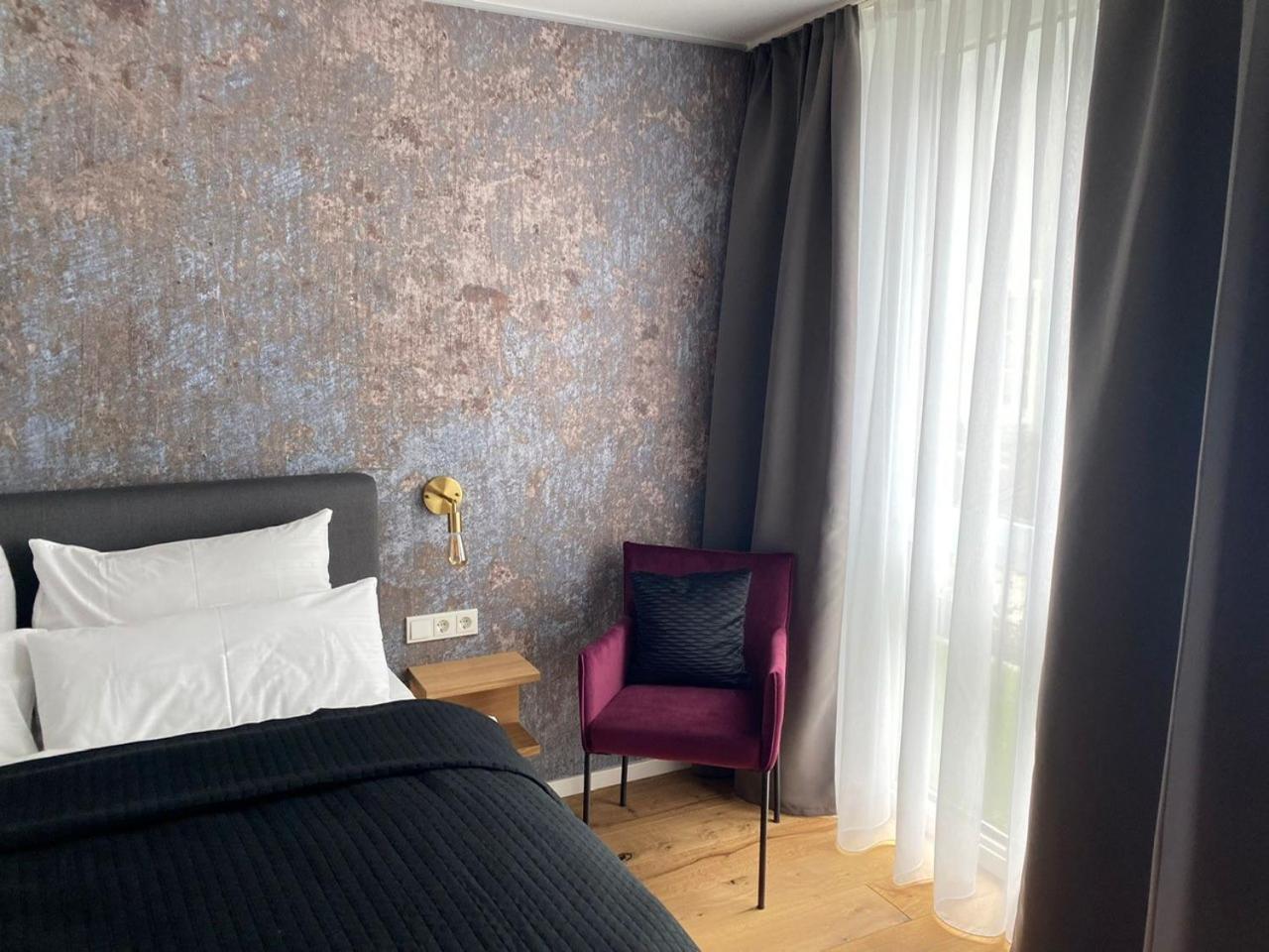 Double Room - Photo 9