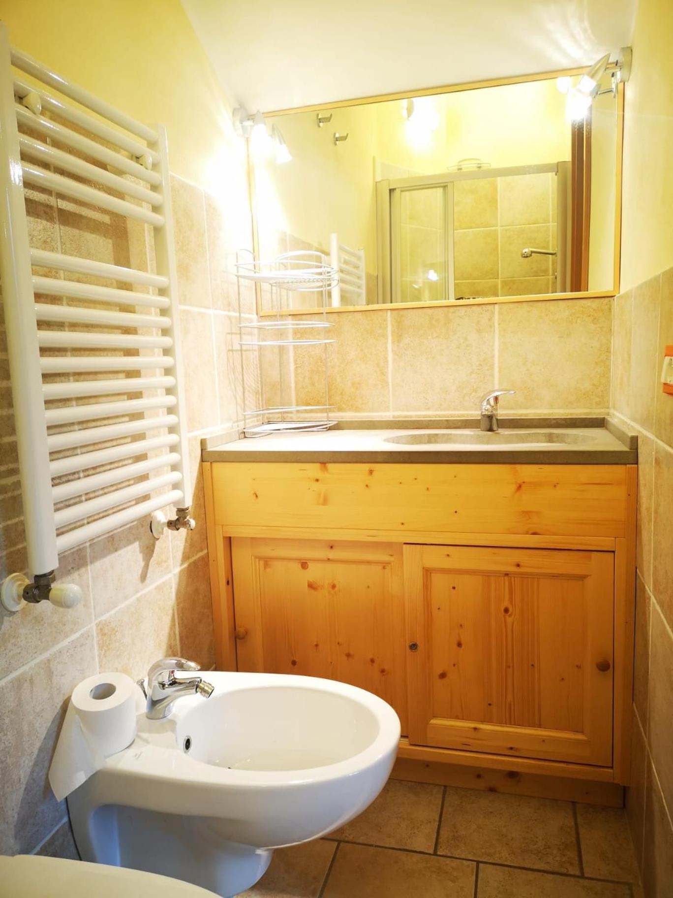Two-Bedroom Apartment (4 Adults + 2 Children) photo 2