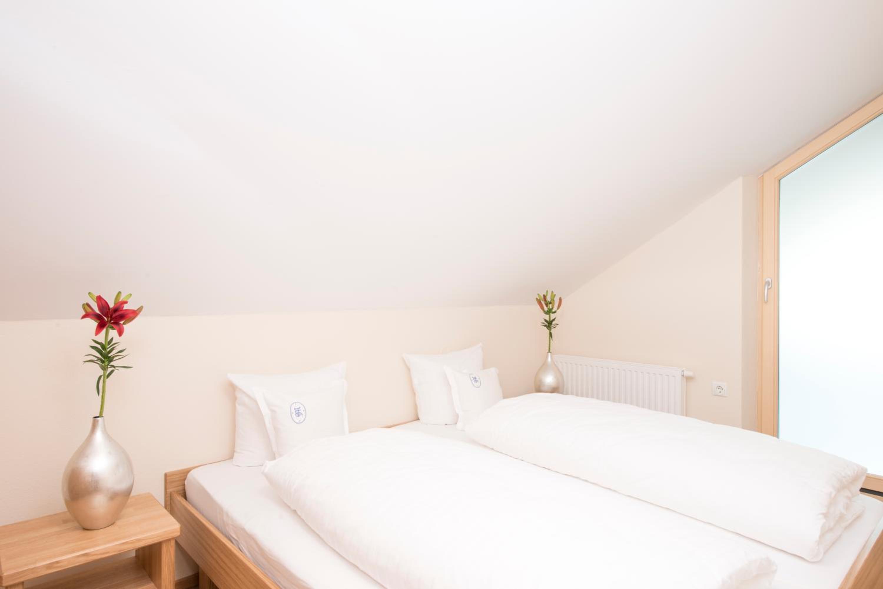 Three-Bedroom Apartment - Annex photo 1