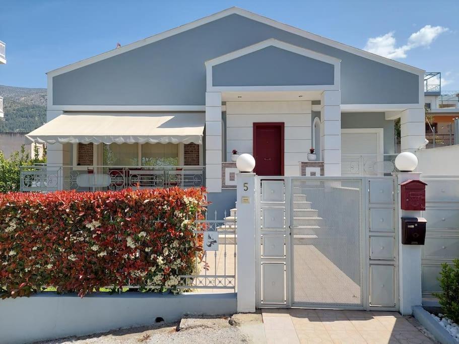 Three-Bedroom Villa - Photo 24
