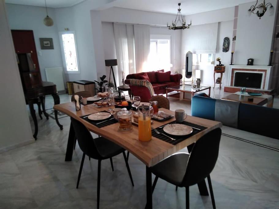 Three-Bedroom Villa - Photo 13