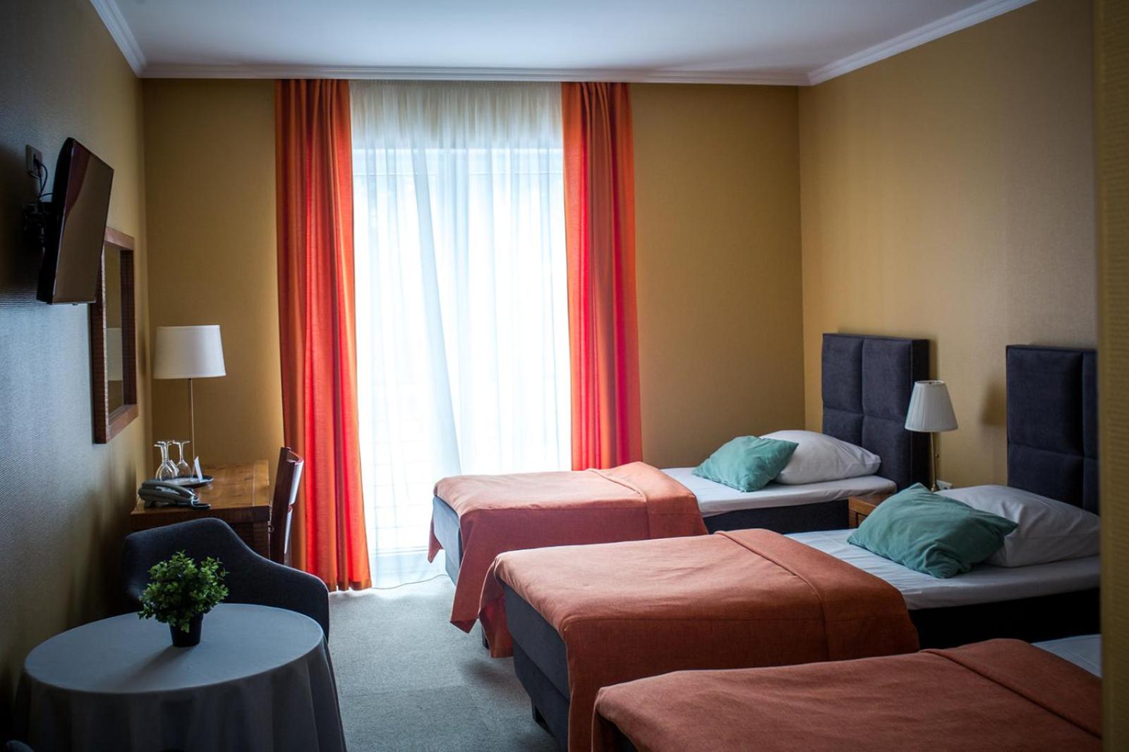 Triple Room - Photo 2