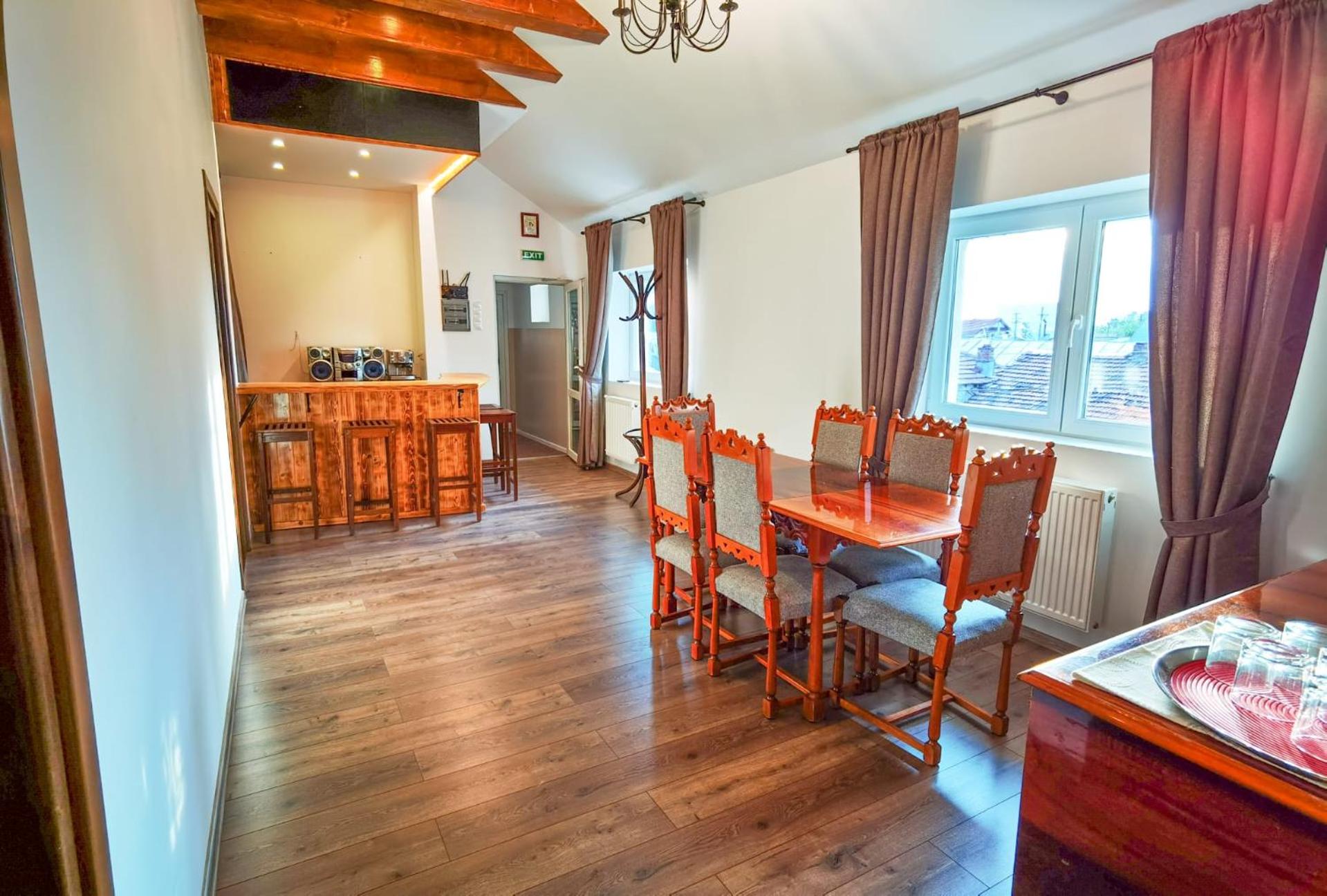 Double or Twin Room with Private Bathroom photo 2