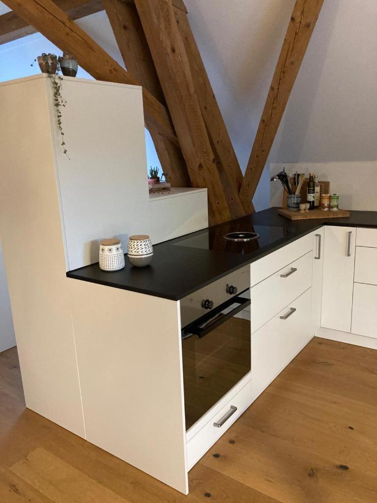 Studio Apartment - Photo 30