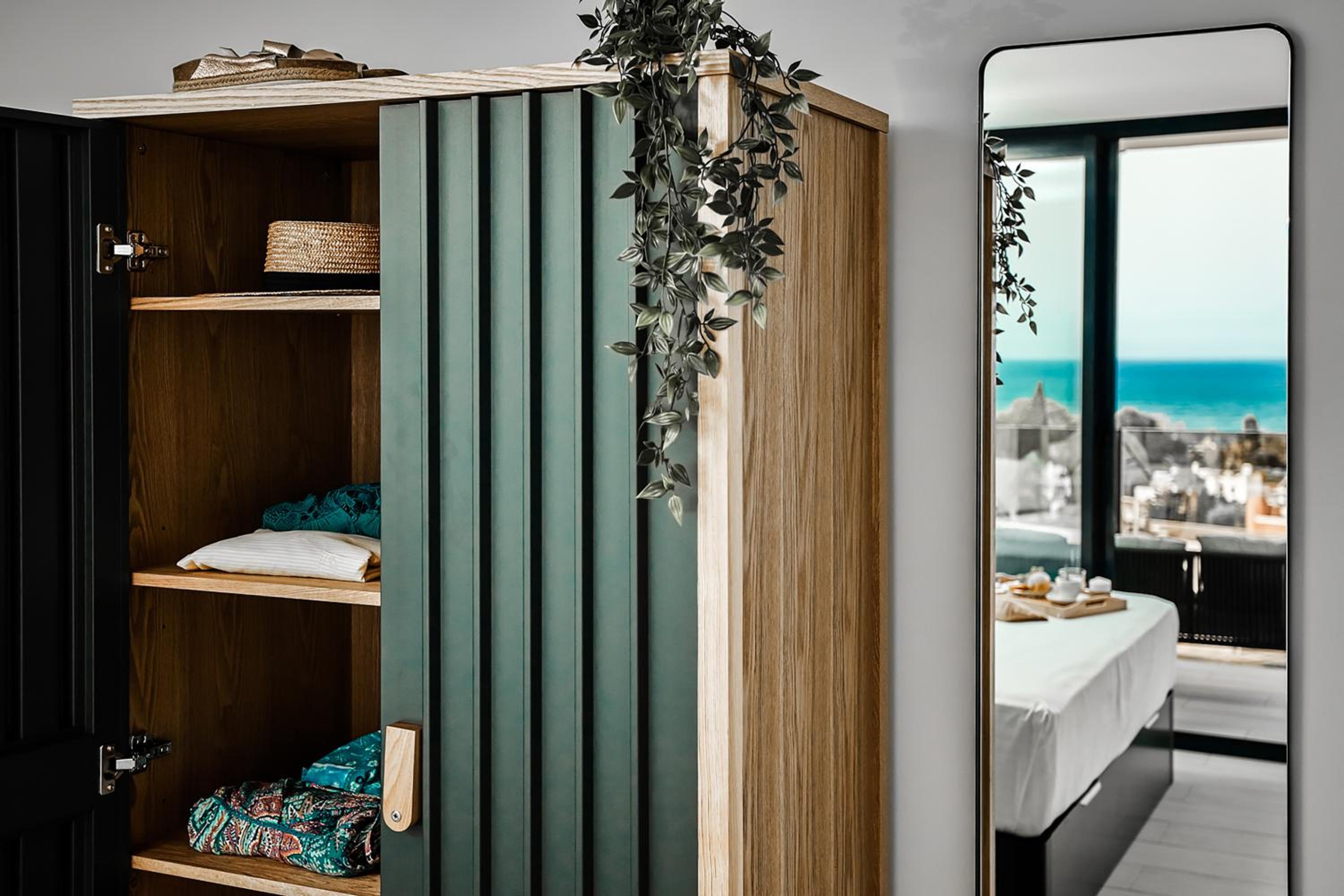 One-Bedroom Apartment with View - Photo 7