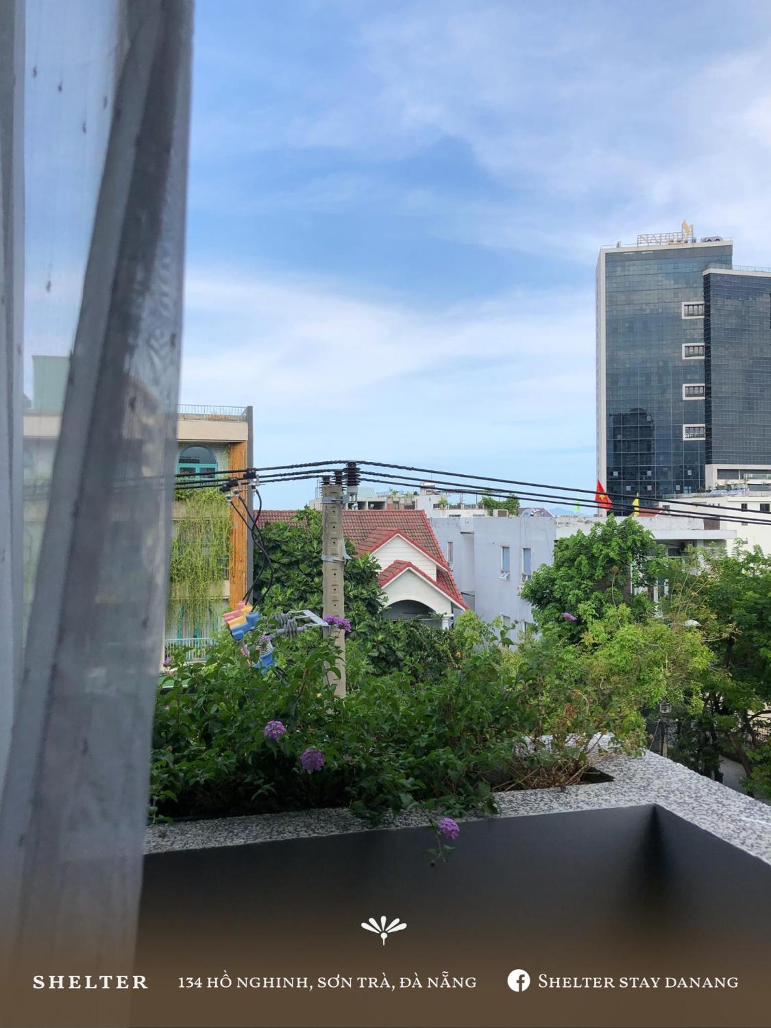 Studio with Balcony