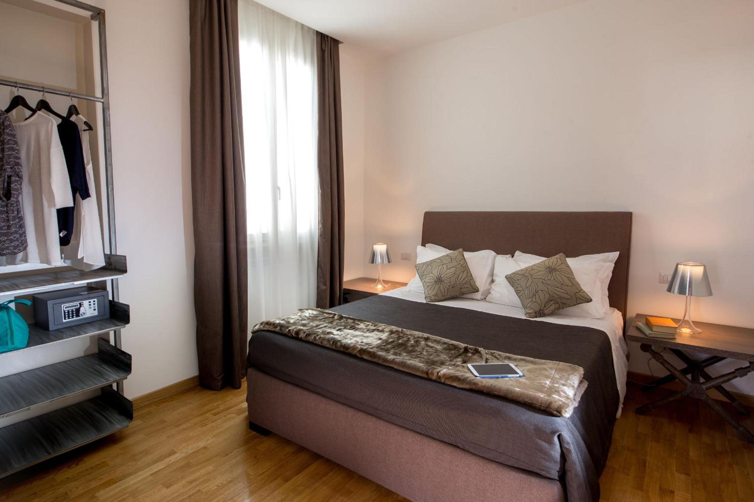 Suite with Balcony photo 1