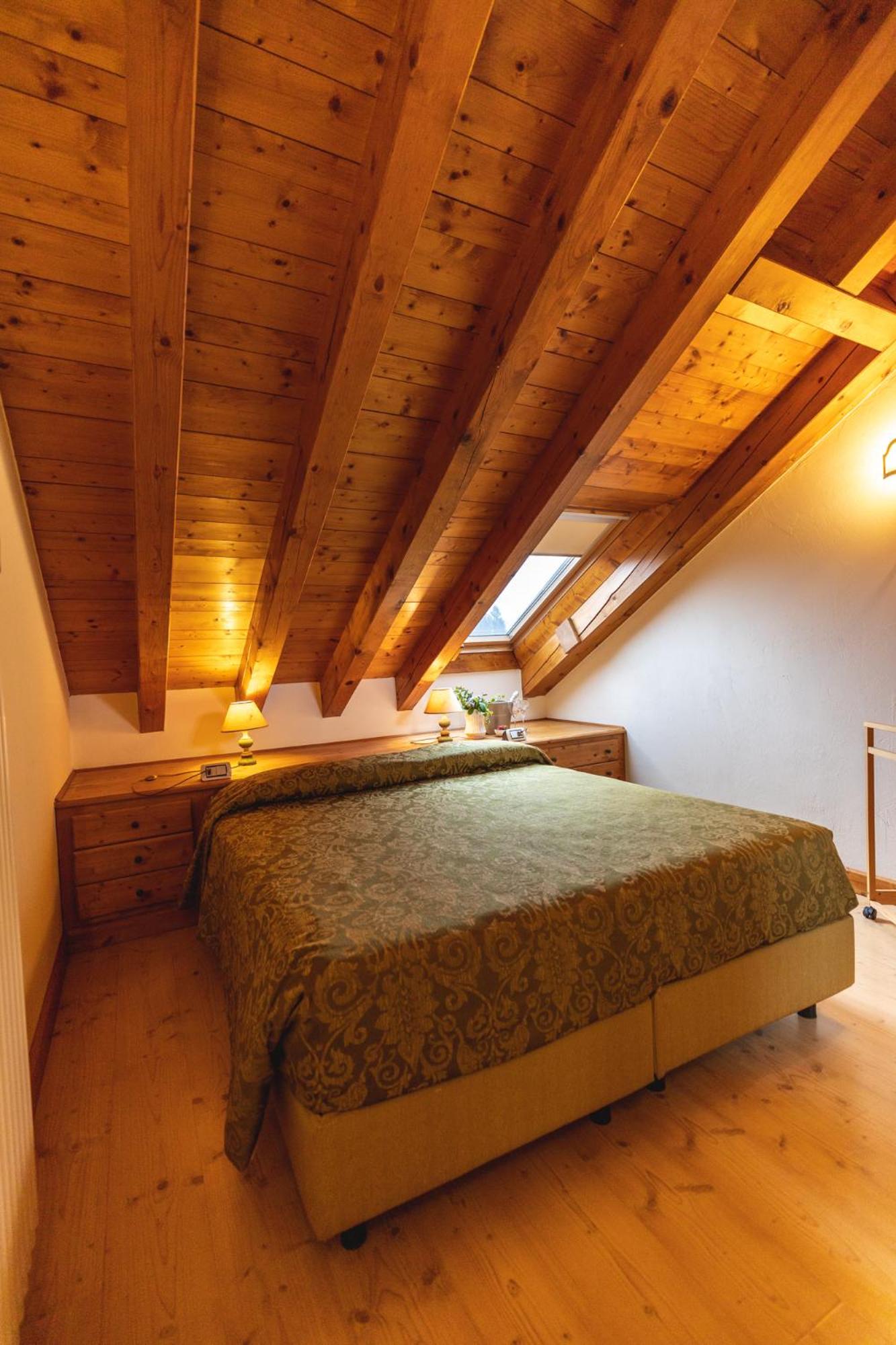 Deluxe Suite - Photo 1