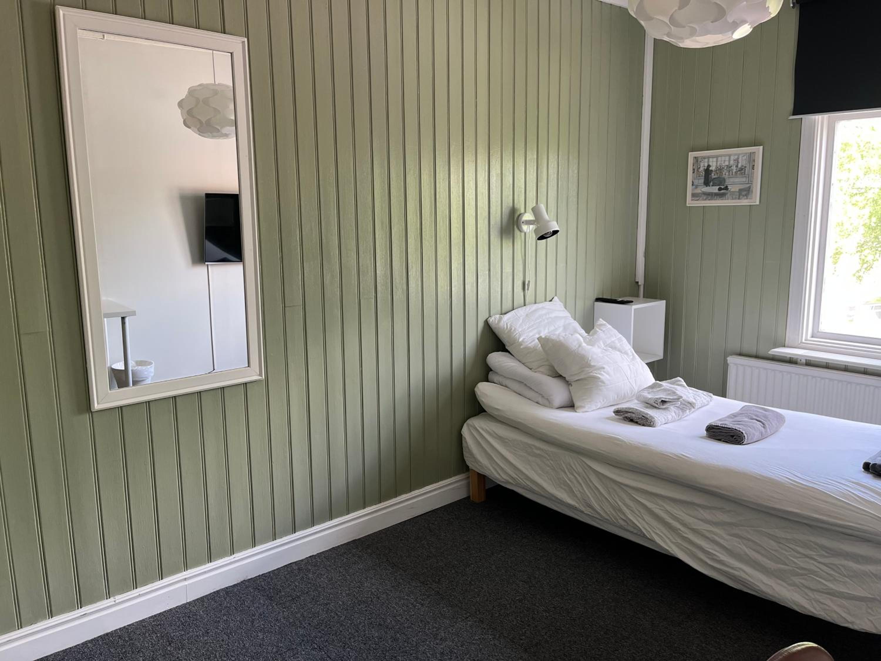 Single Room photo 3