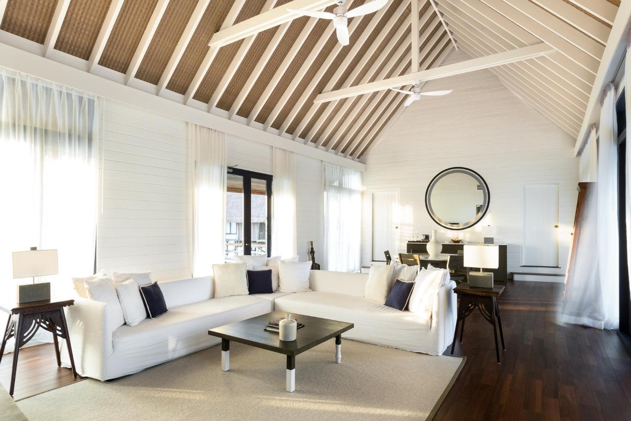 Two-bedroom Como Sunrise Villa