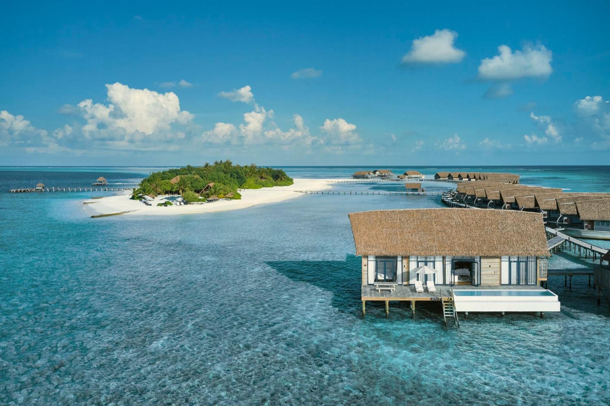  Three-bedroom Como Sunset Villa