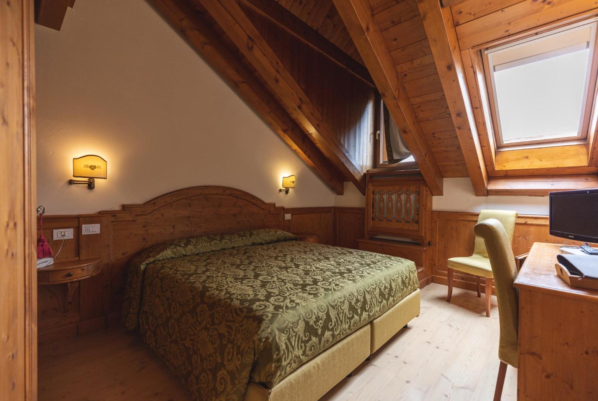 Double Room - Attic - Photo 1