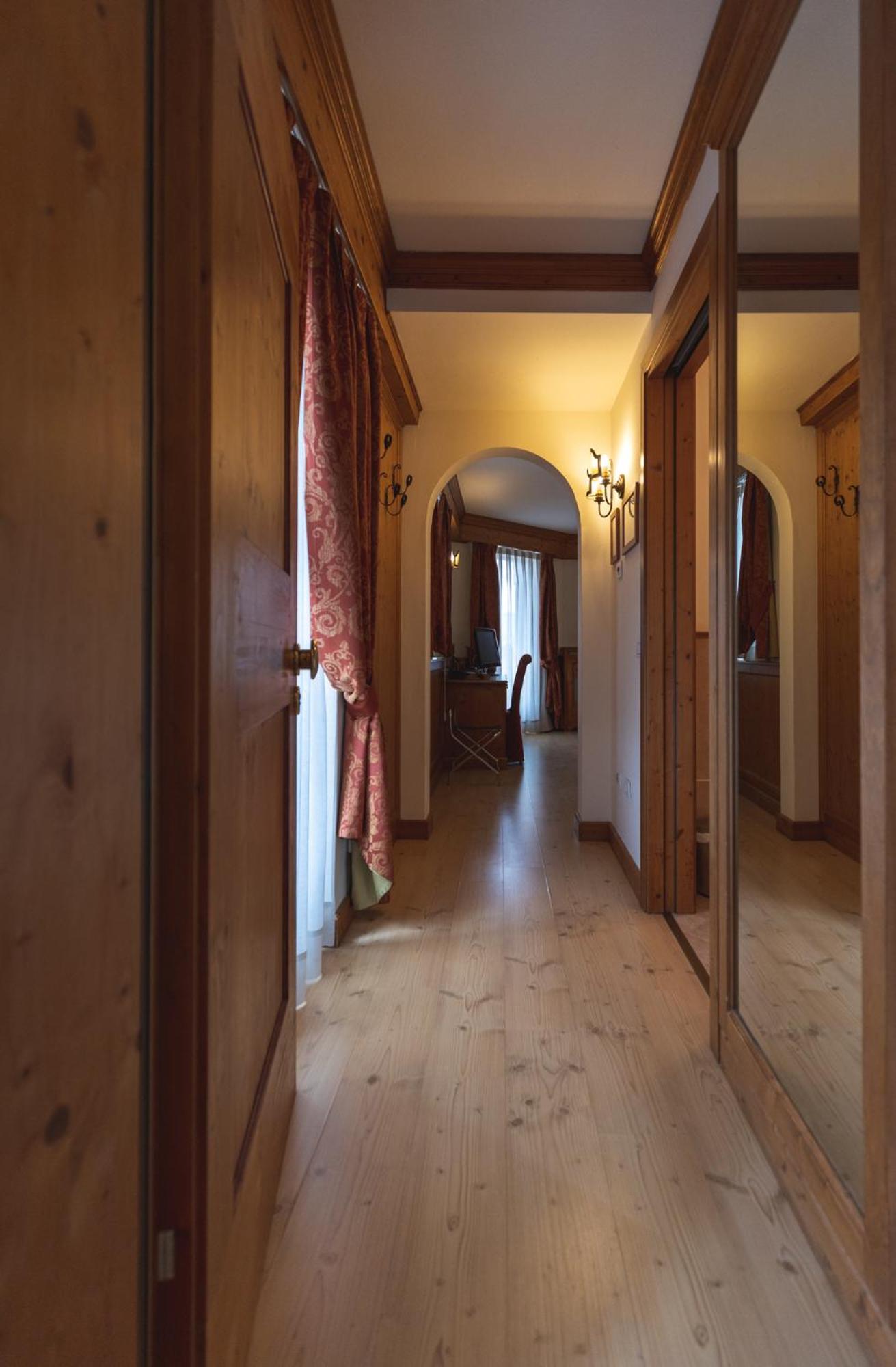 Superior Junior Suite - Photo 4