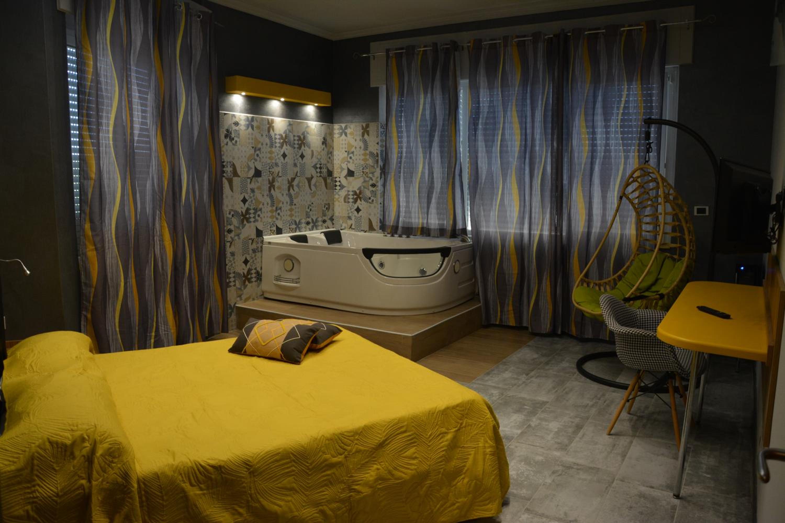 Junior Suite with Sauna - Photo 1