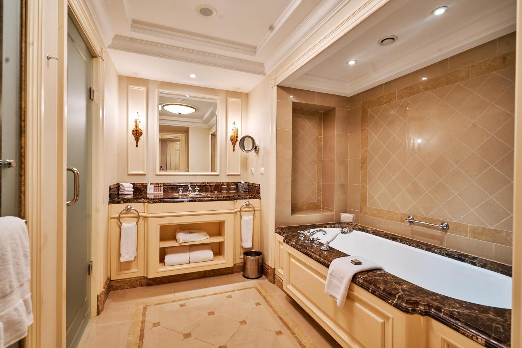 Fairmont King - Photo 4