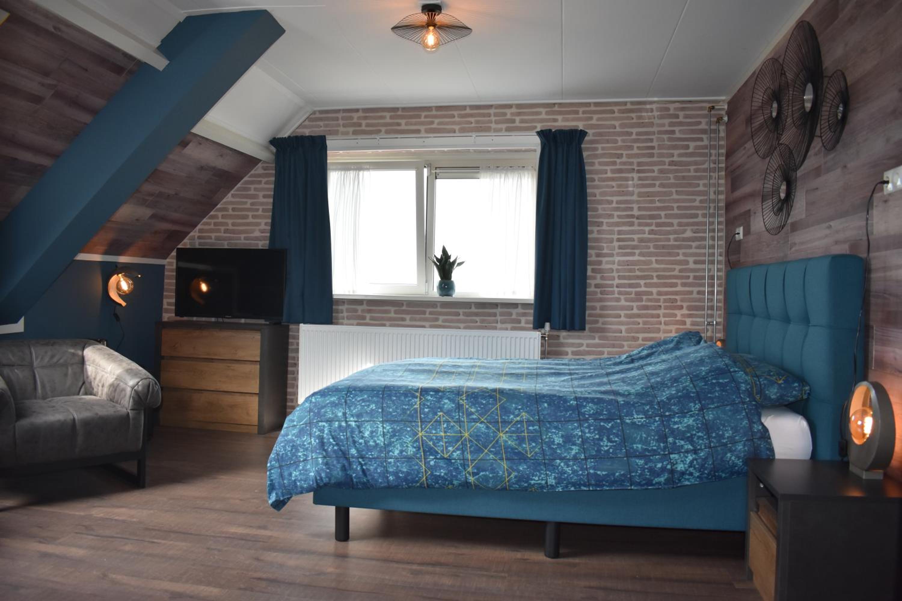 Suite with Garden View photo 1
