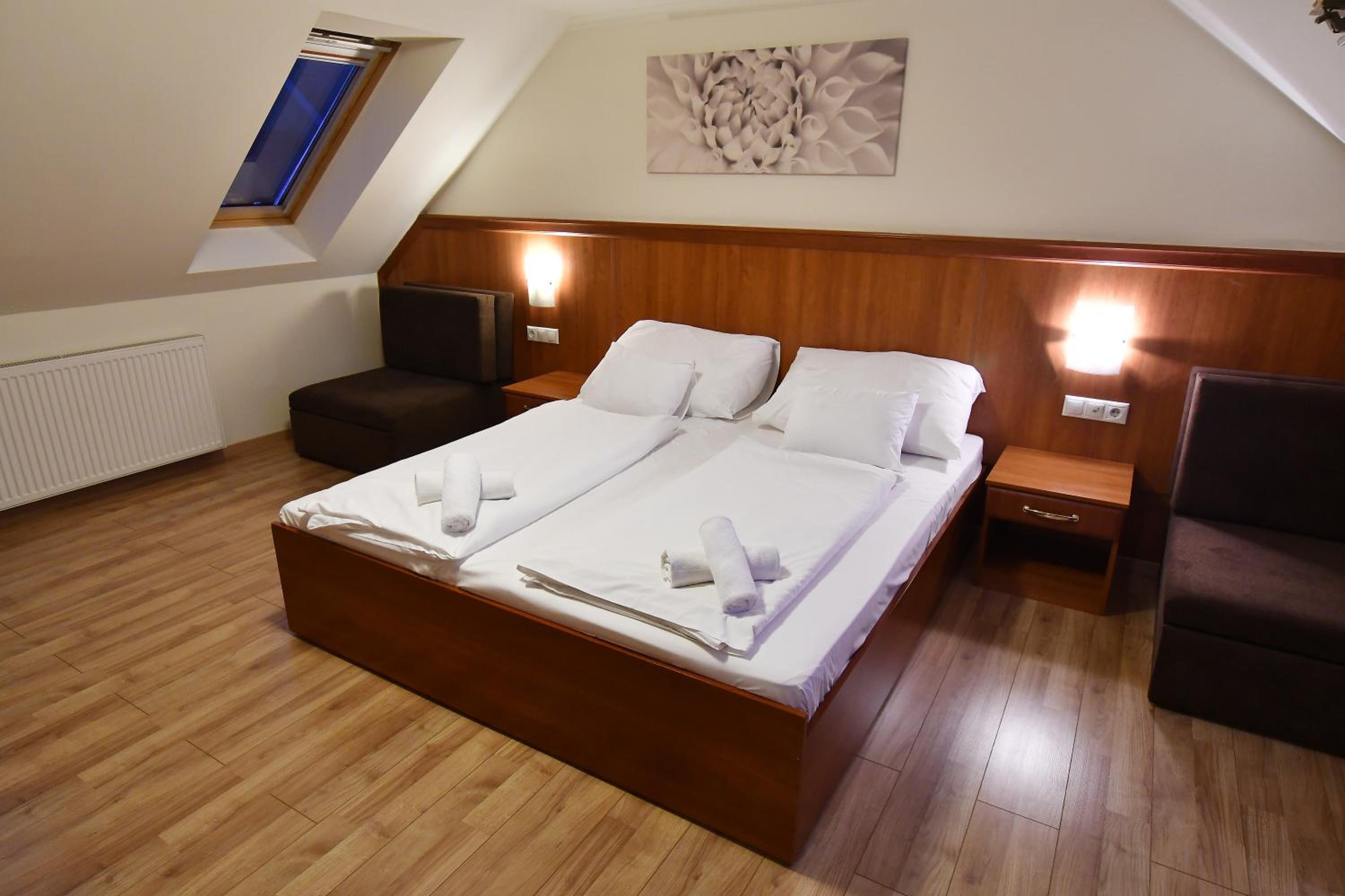 Quadruple Room - Photo 4