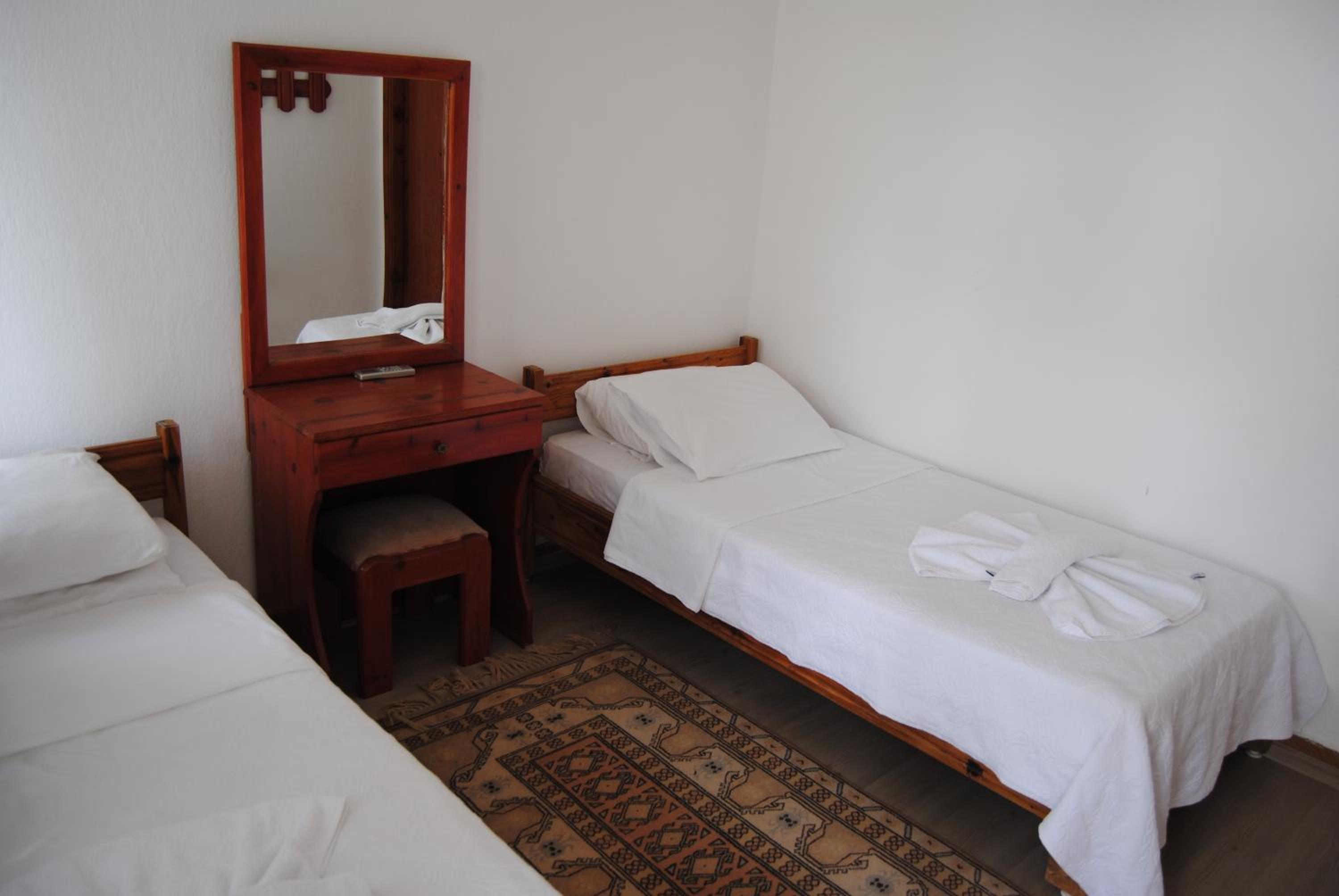 Standard Double or Twin Room photo 1