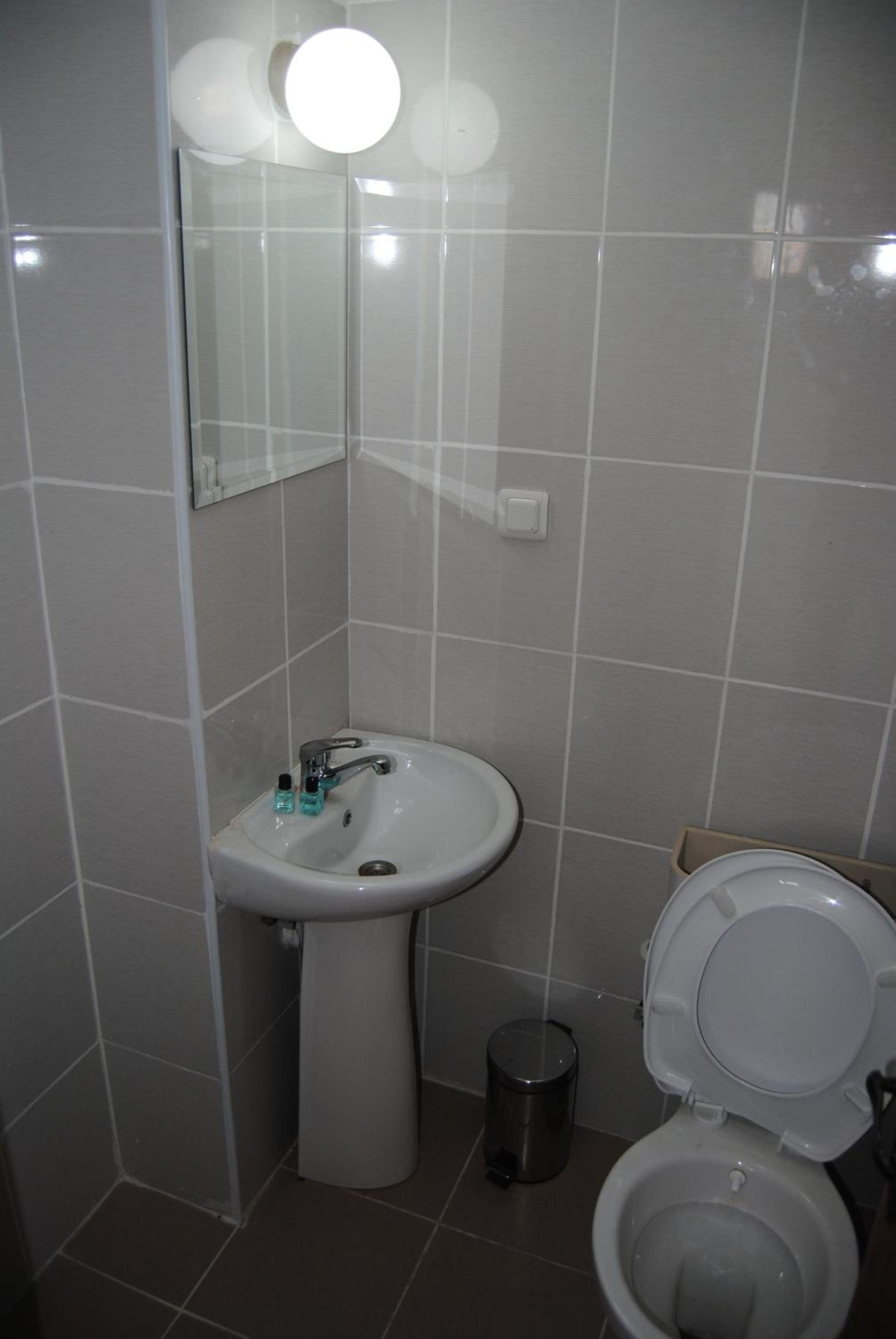 Single Room photo 2