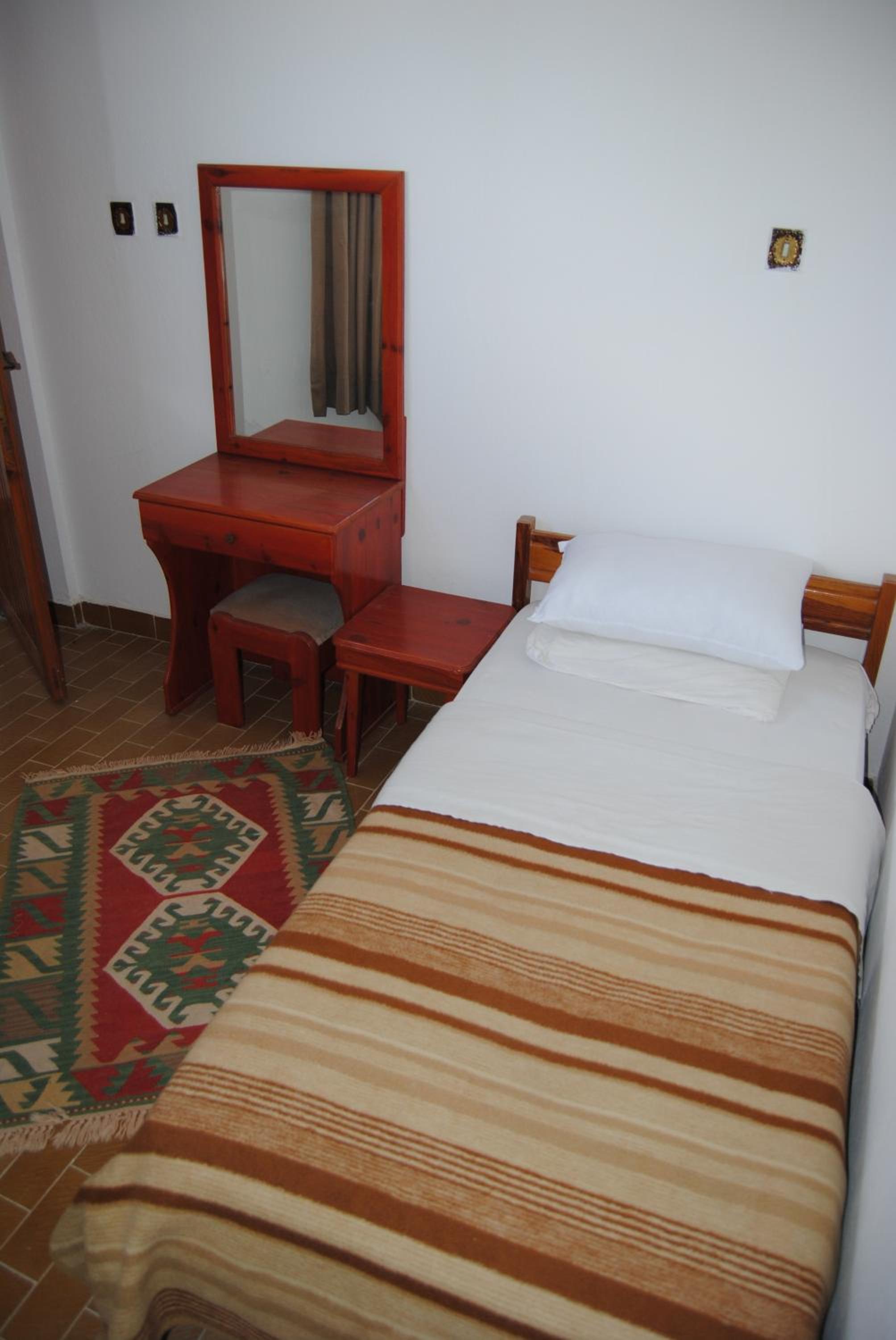 Single Room photo 3