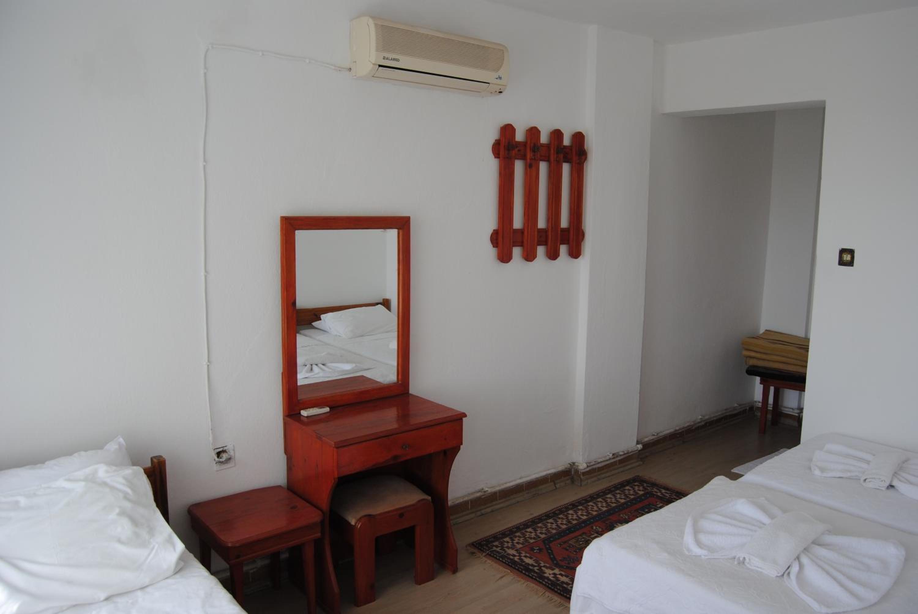 Triple Room photo 2