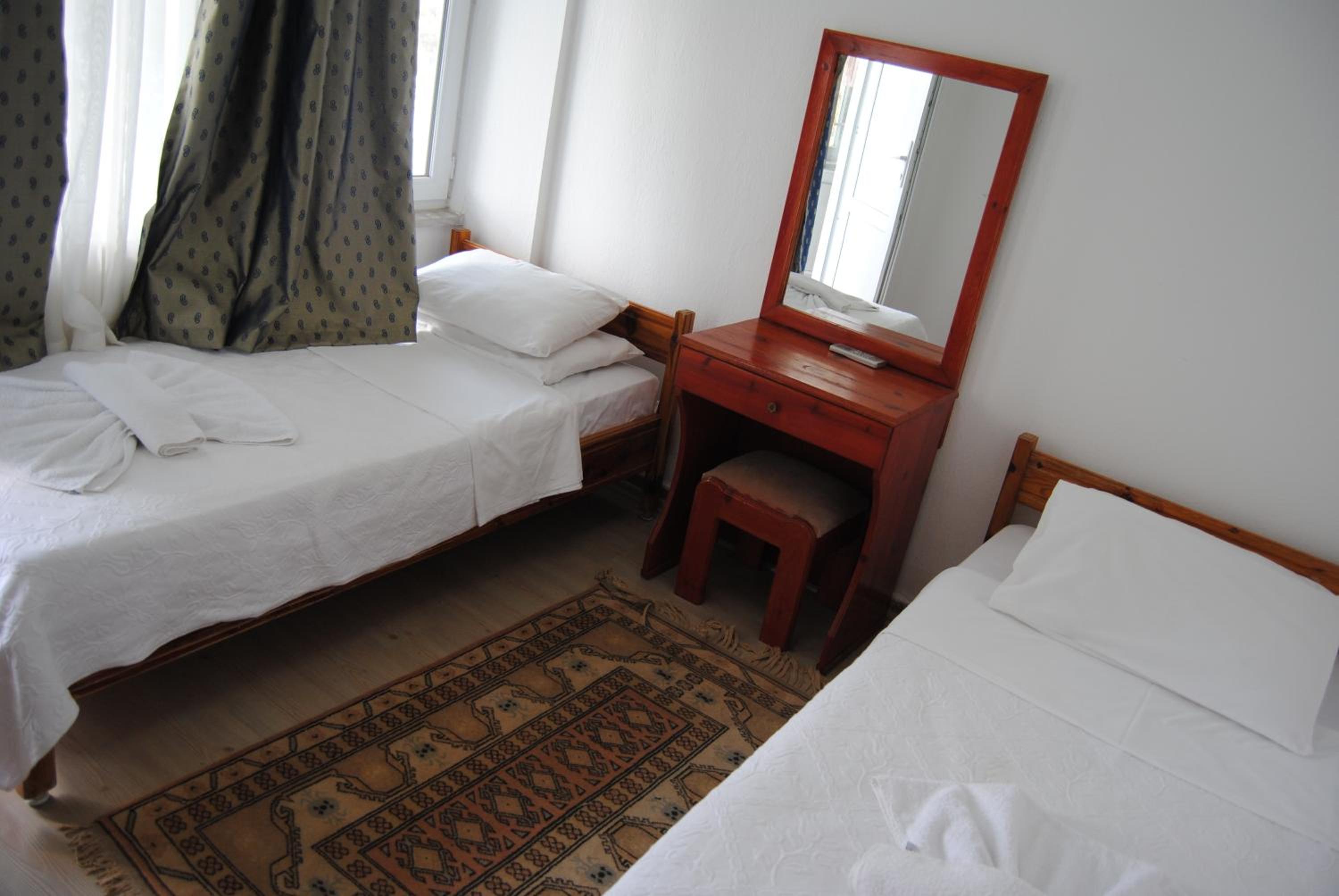Standard Double or Twin Room photo 2