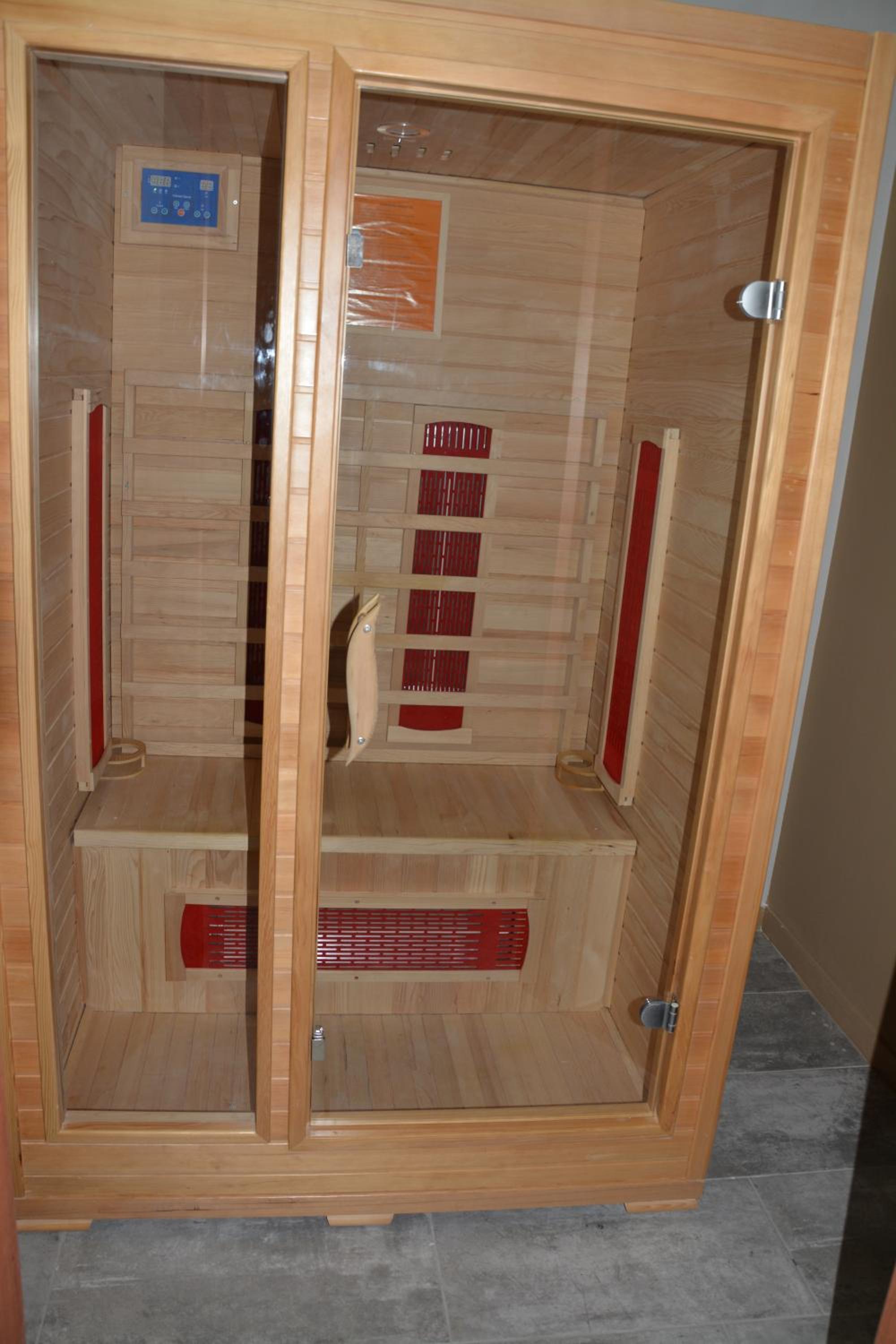 Junior Suite with Sauna - Photo 2