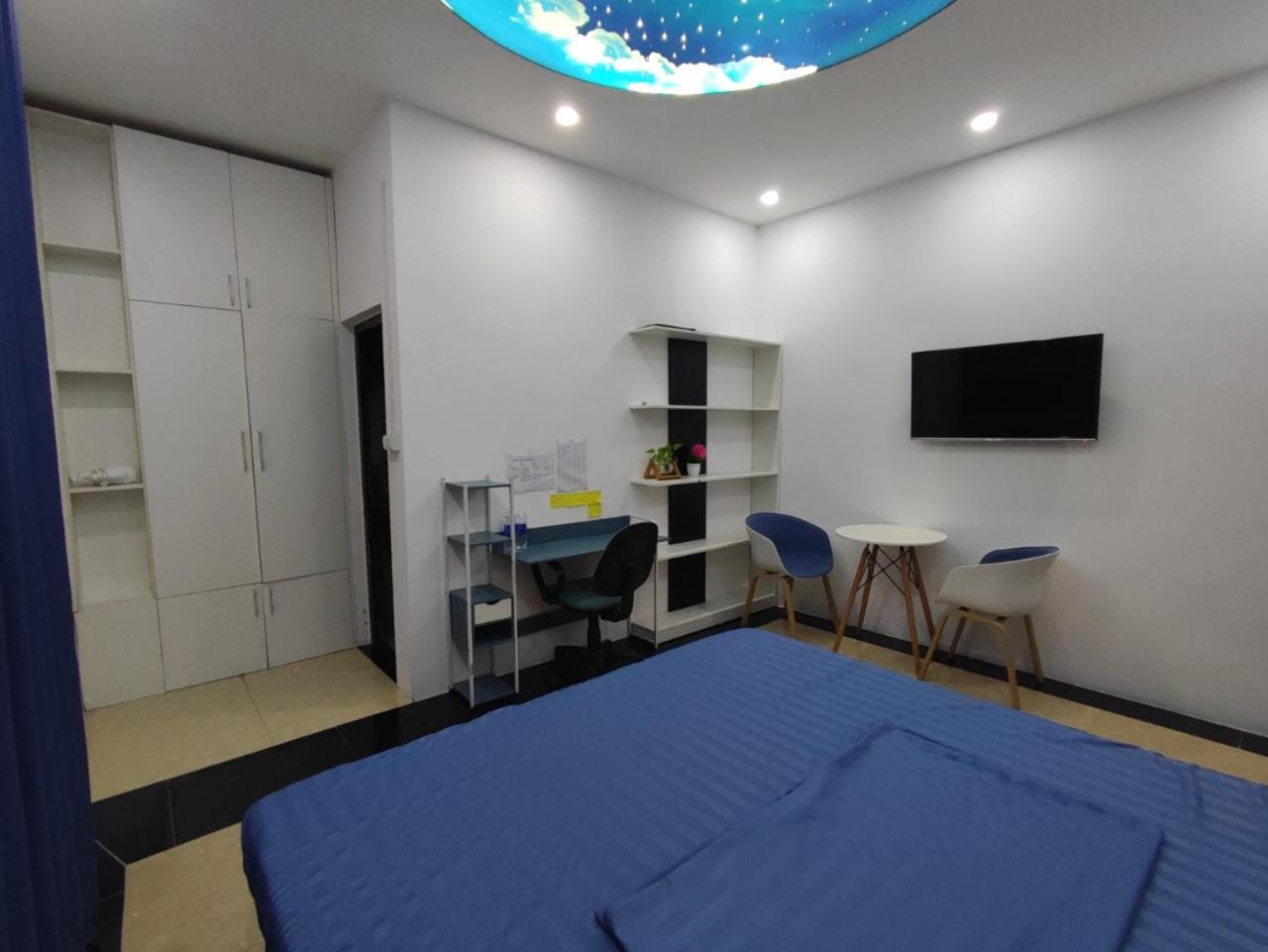 King Room with Pool View photo 2