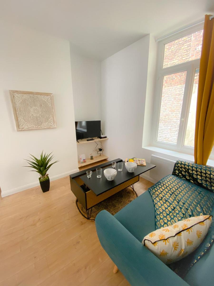 One-Bedroom Apartment photo 2