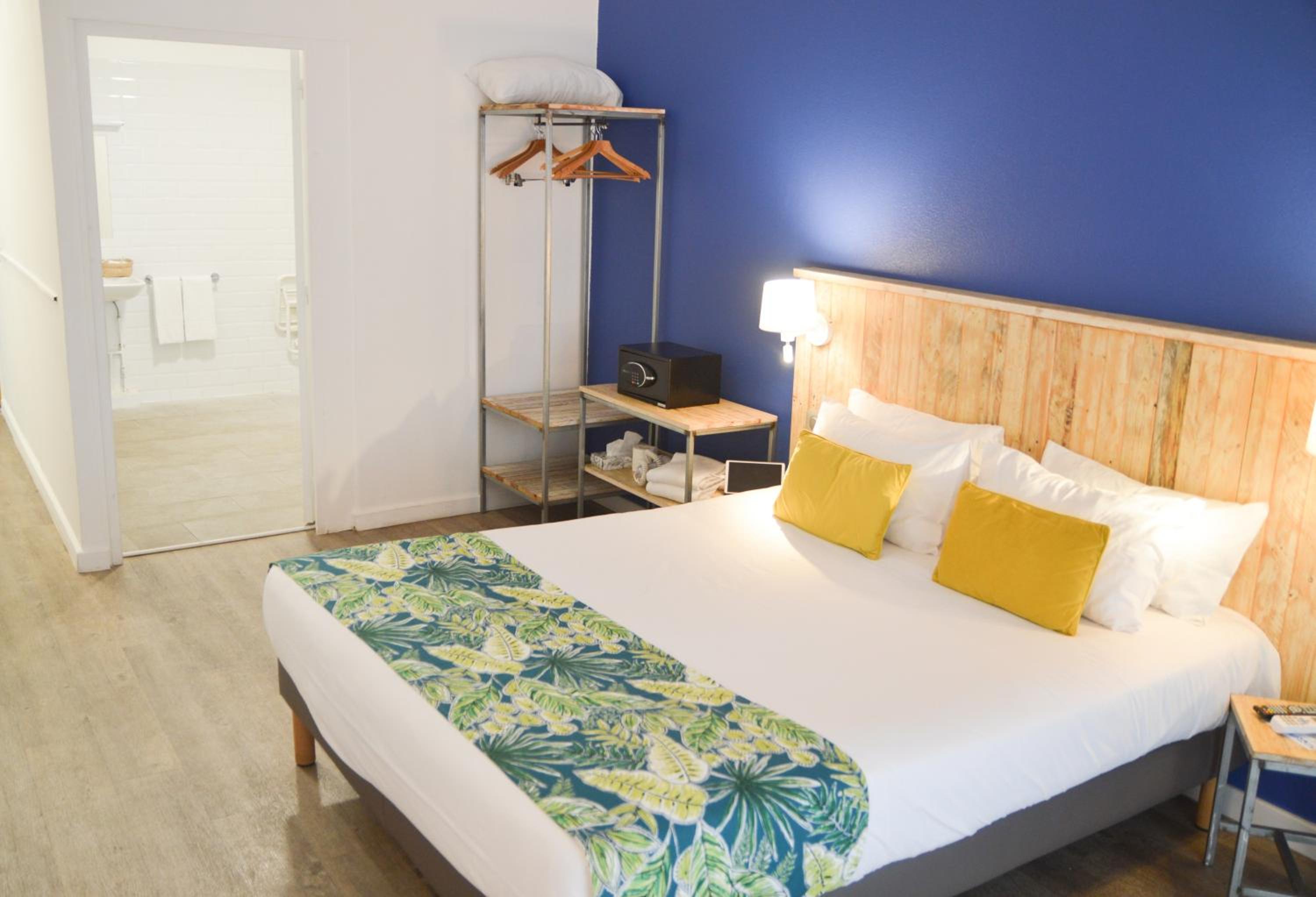 Double Room - Disability Access - Photo 1