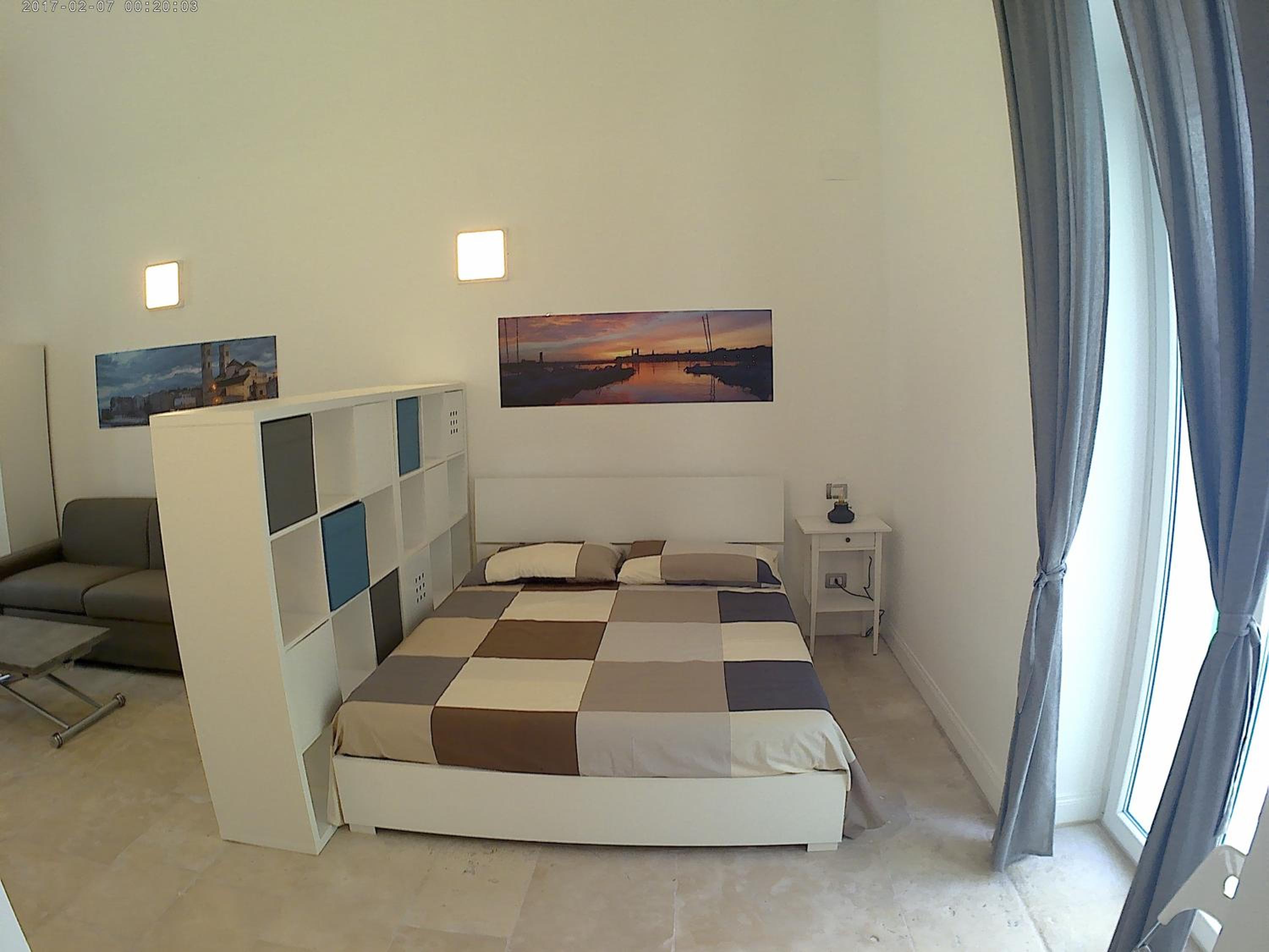 One-Bedroom Apartment photo 3