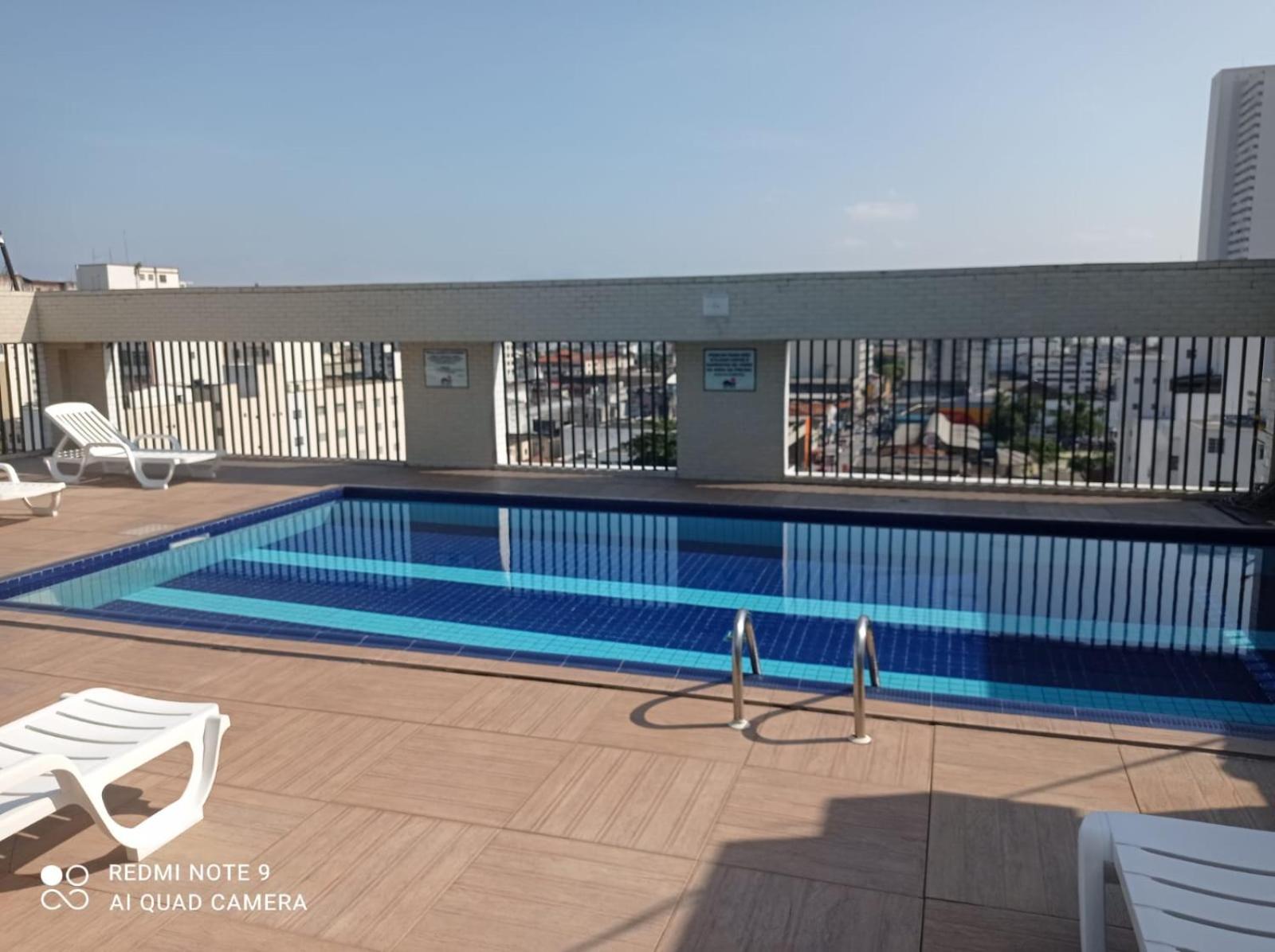 Apartment with Balcony - Photo 2