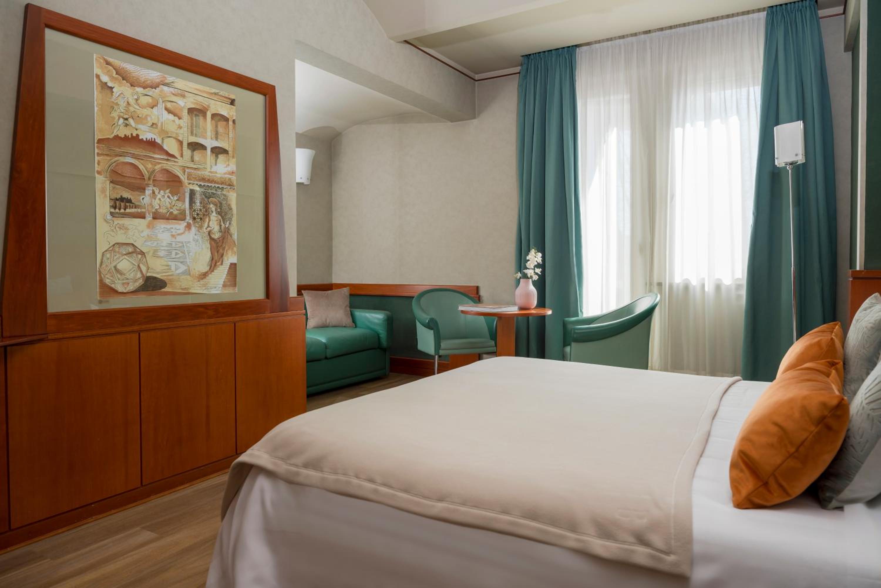 Double or Twin Room - Photo 10