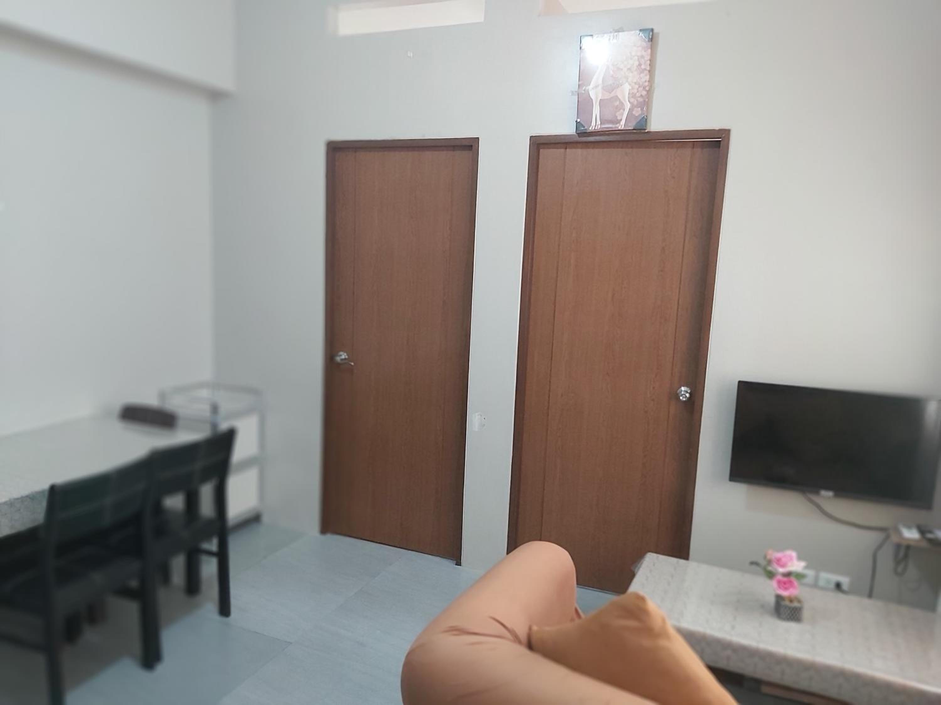 Apartment with Pool View  - Photo 8