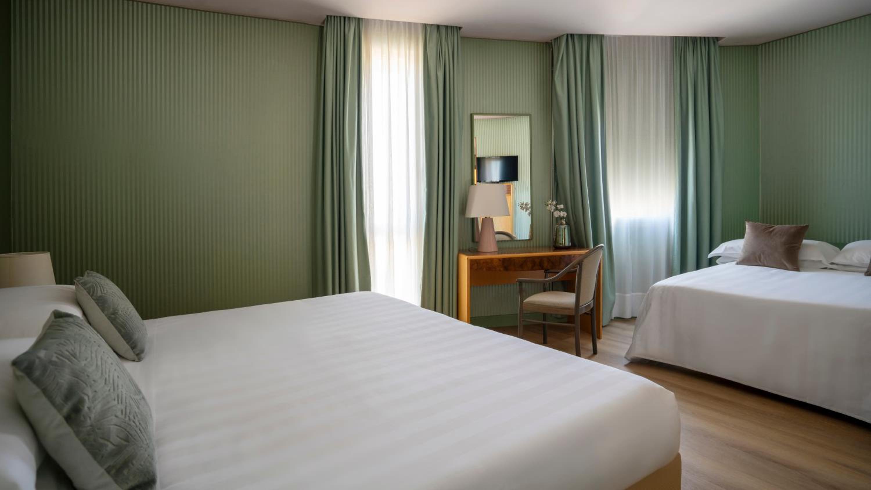 Quadruple Room - Photo 2