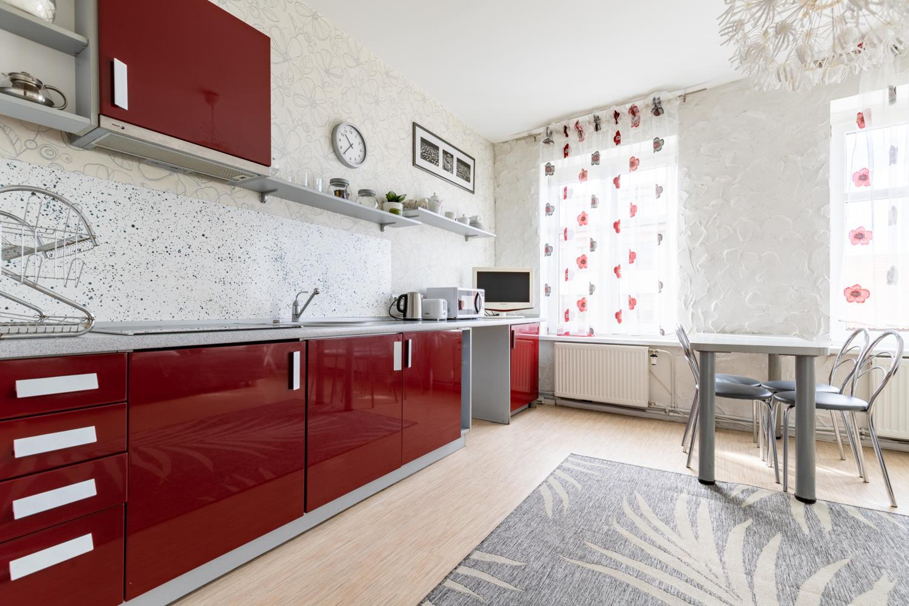 Three-Bedroom Apartment - Photo 1